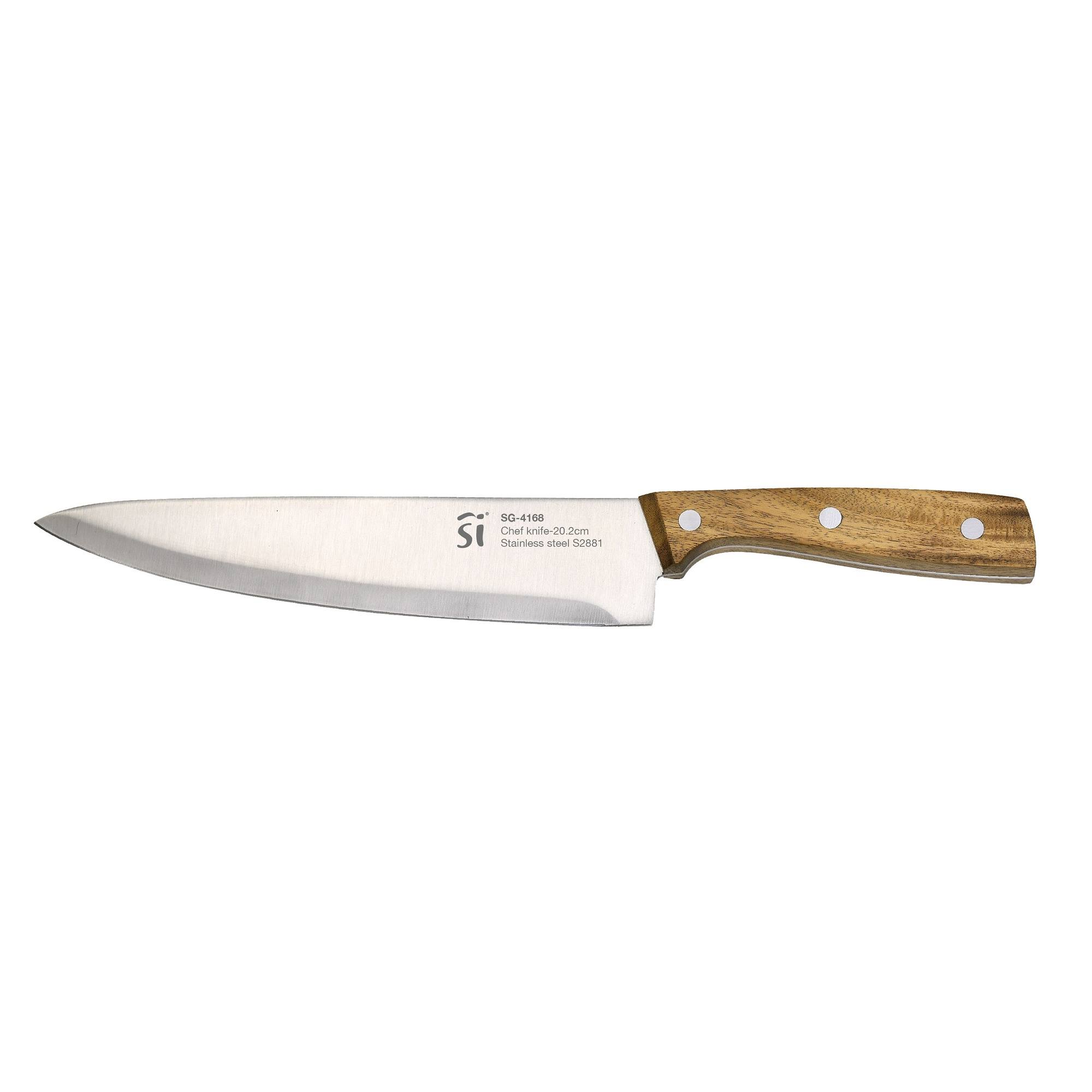 Se muestra un cuchillo de chef con mango de madera y hoja plateada sobre fondo blanco.