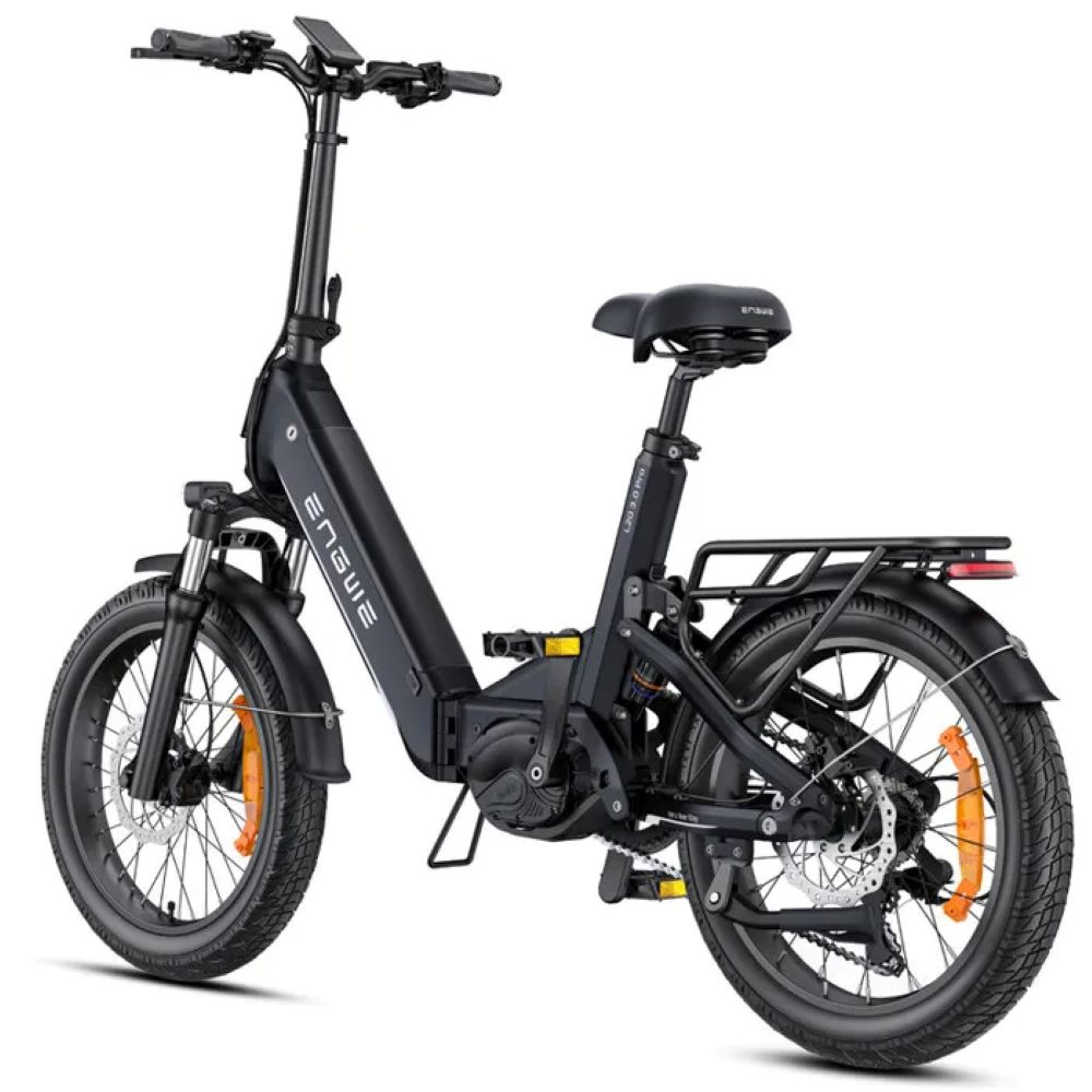È mostrata una bicicletta elettrica pieghevole nera. Ha pneumatici spessi, un portapacchi posteriore e un supporto per telefono sul manubrio. Il marchio è visibile.