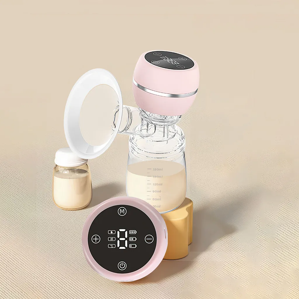 Eine Brustpumpe mit rosa und weißen Komponenten, eine Flasche mit Milch und ein digitales Display.