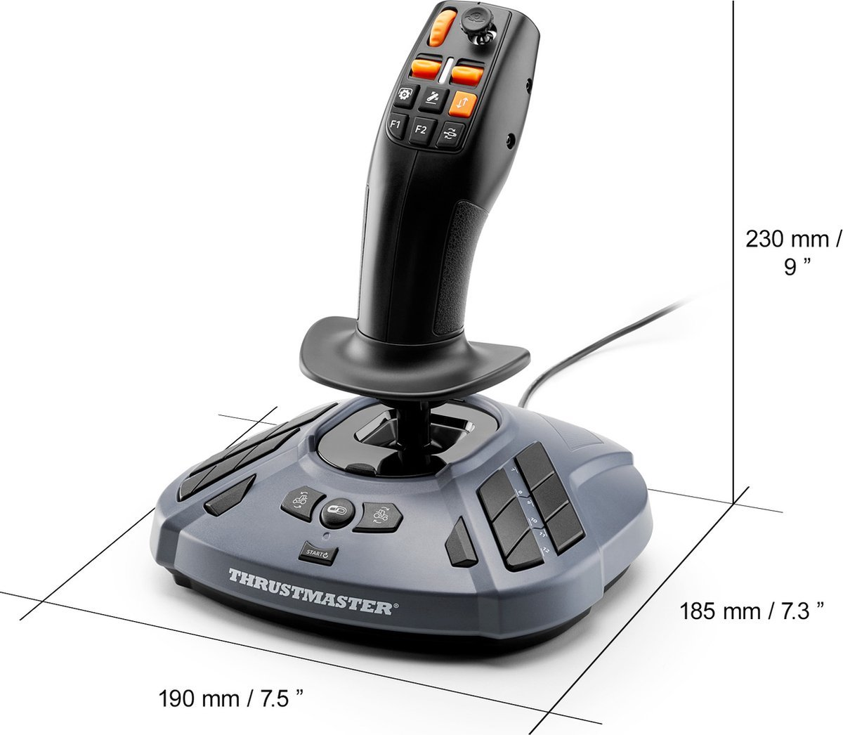 Een Thrustmaster joystick. Het is zwart en grijs met oranje knoppen. Afmetingen staan in de afbeelding.