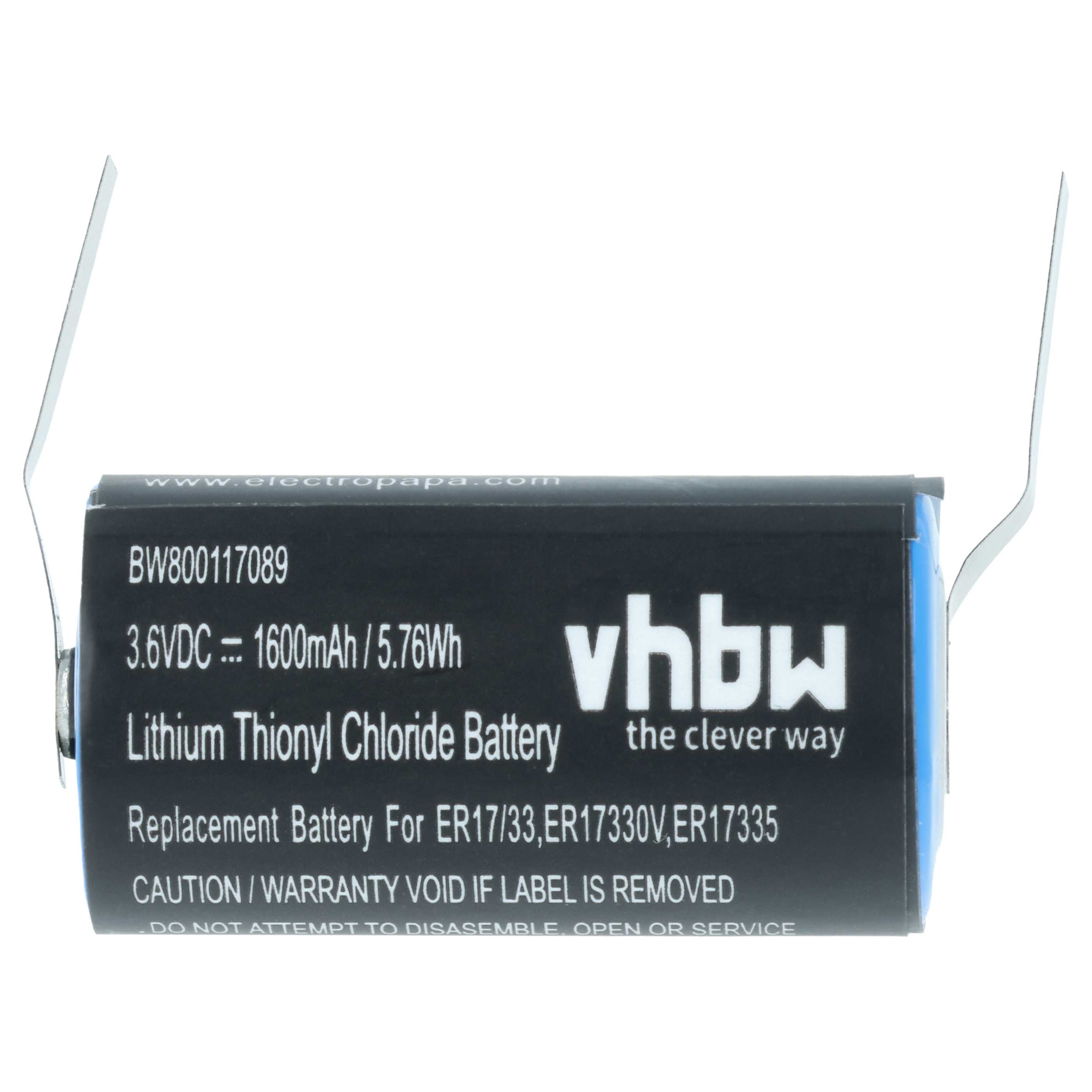 Eine Batterie mit schwarzem und blauem Etikett, weißem Text und silbernen Metallstiften. Der Text enthält Marke und Spezifikationen.