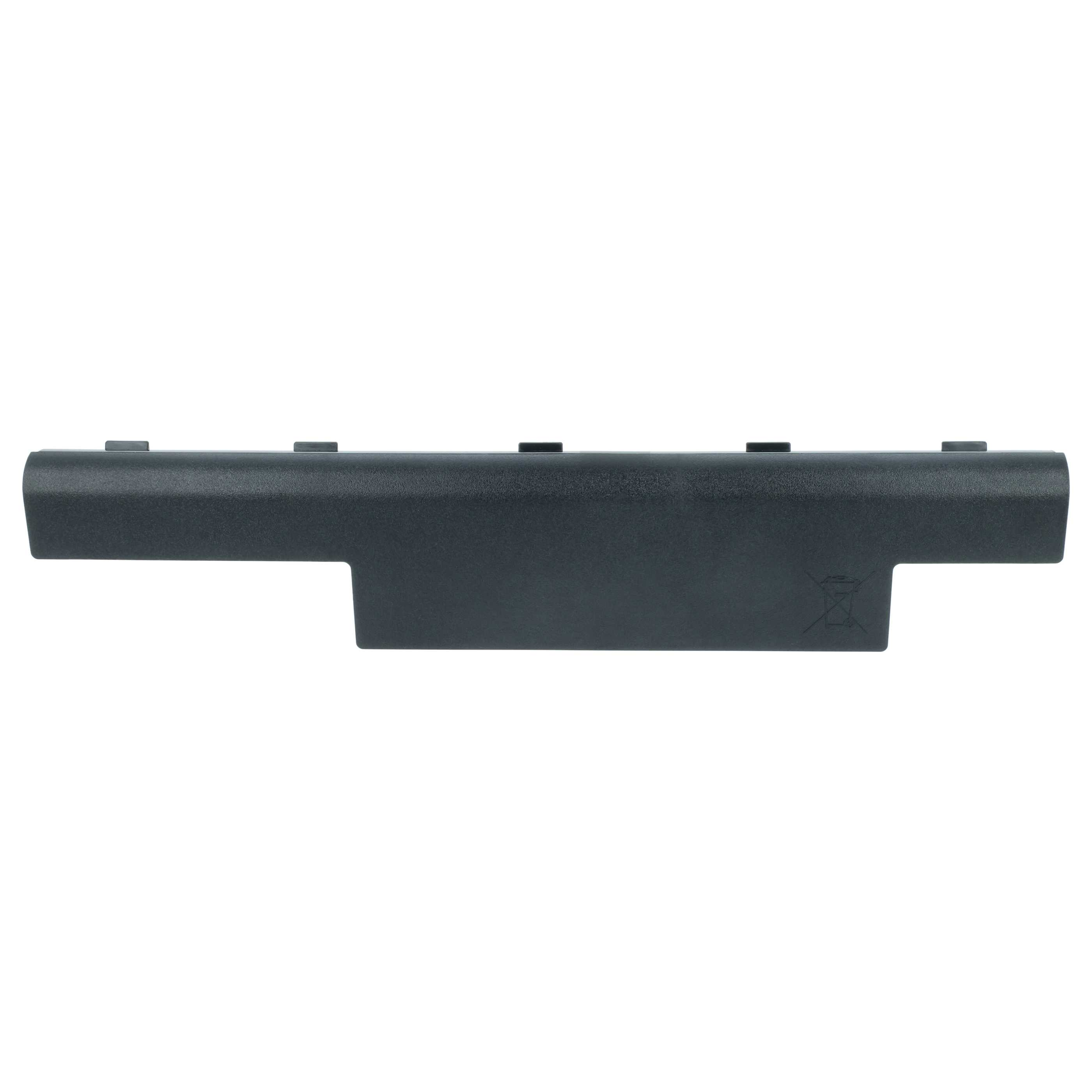 Eine dunkelgraue, rechteckige Laptop-Batterieabdeckung. Sie hat mehrere kleine Vorsprünge und ein Recycling-Symbol.