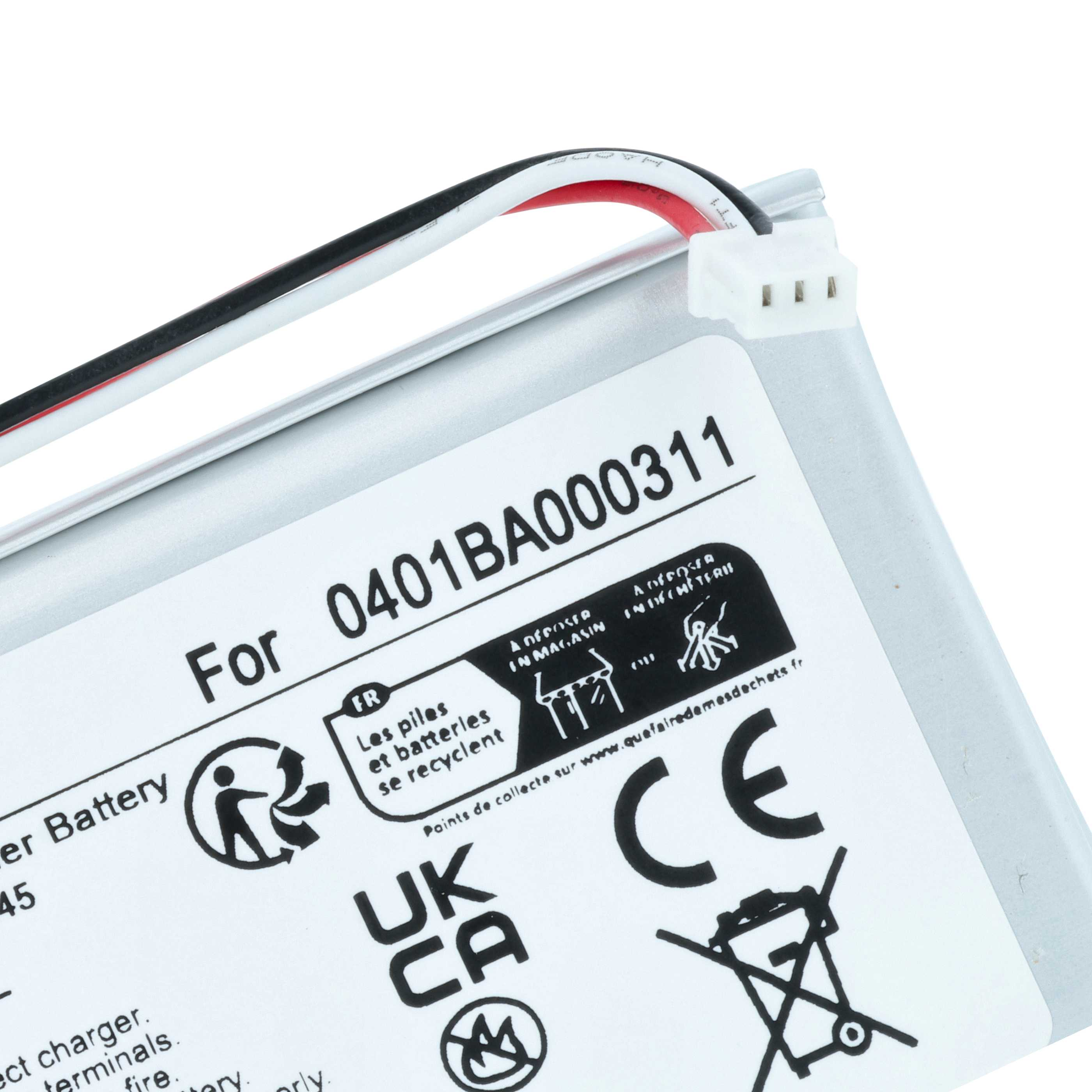 Ein Akku mit Drähten und einem Stecker. Text enthält Recycling-Symbole und Sicherheitshinweise.