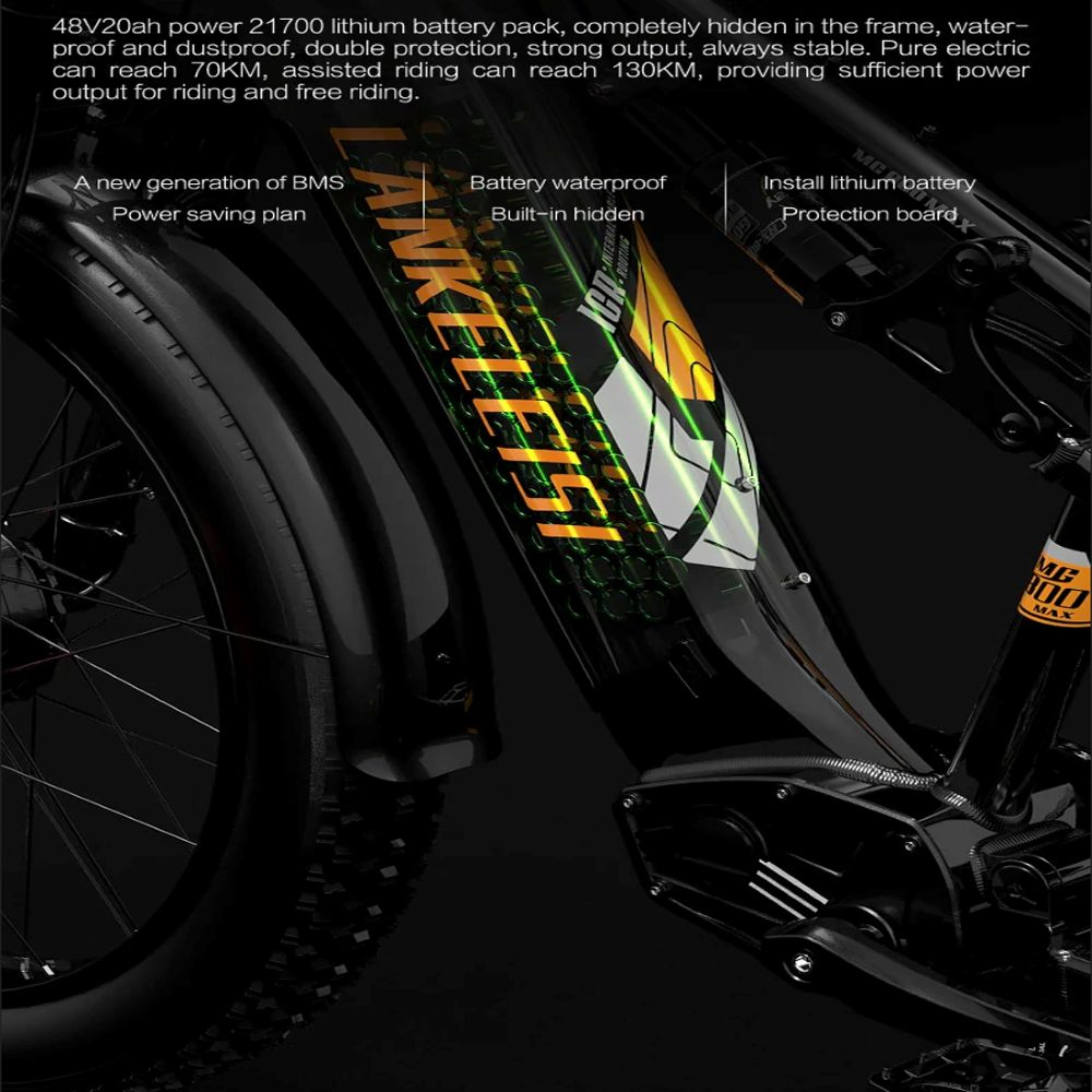 Primer plano de un cuadro de e-bike negro con etiquetas de texto. La bicicleta cuenta con una batería y componentes de protección.