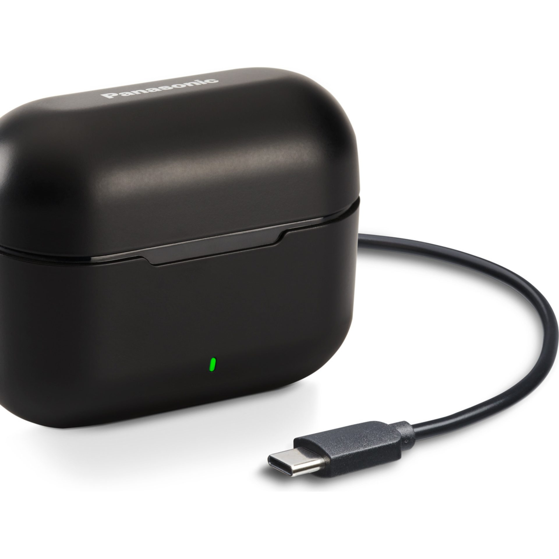 Schwarzes Panasonic-Ohrhörer-Ladecase mit angeschlossenem USB-C-Kabel. Ein grünes Licht leuchtet an der Hülle.