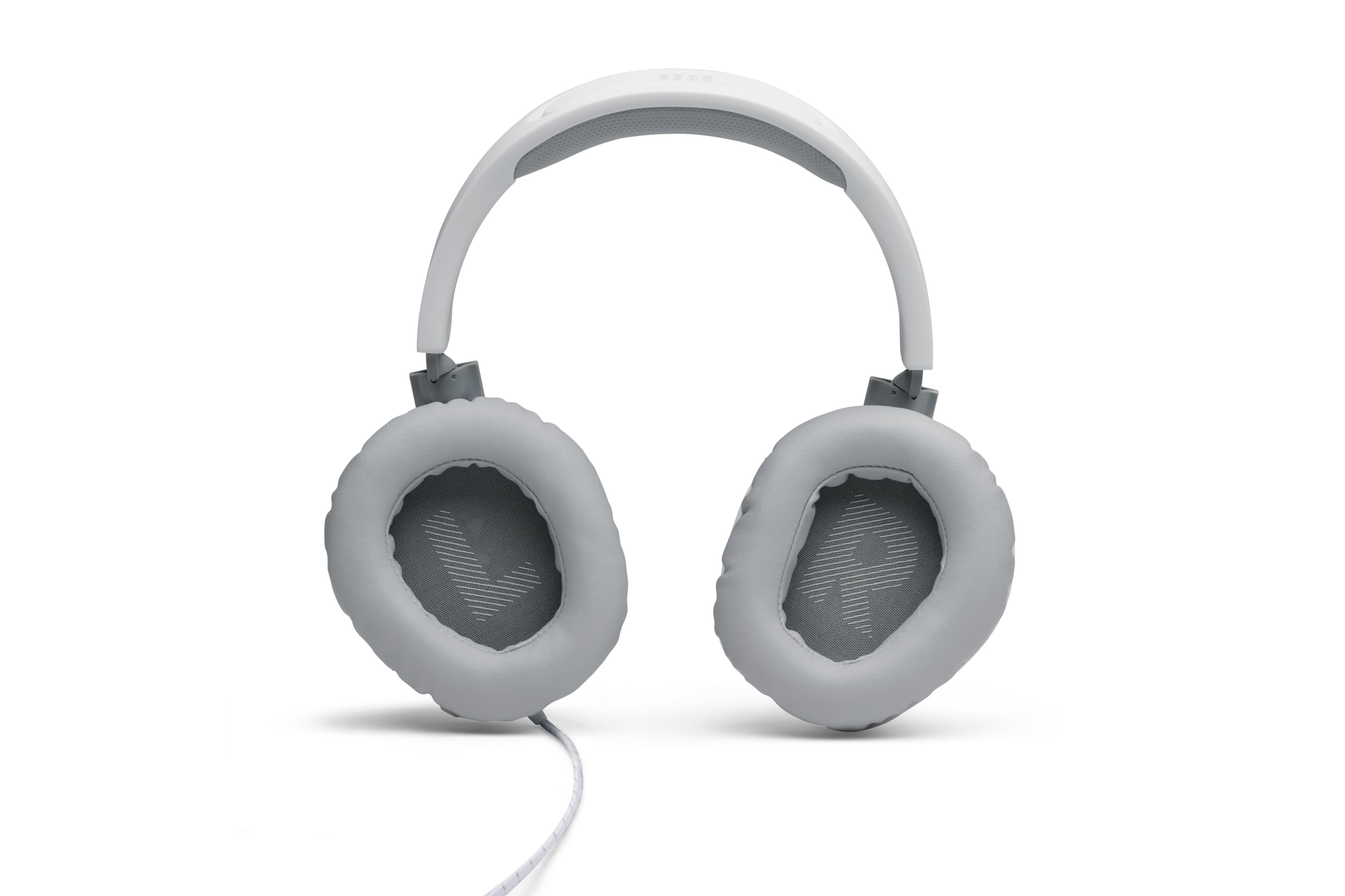Auriculares, marco blanco con almohadillas grises, cable blanco, sobre fondo blanco. Logotipo JBL visible.