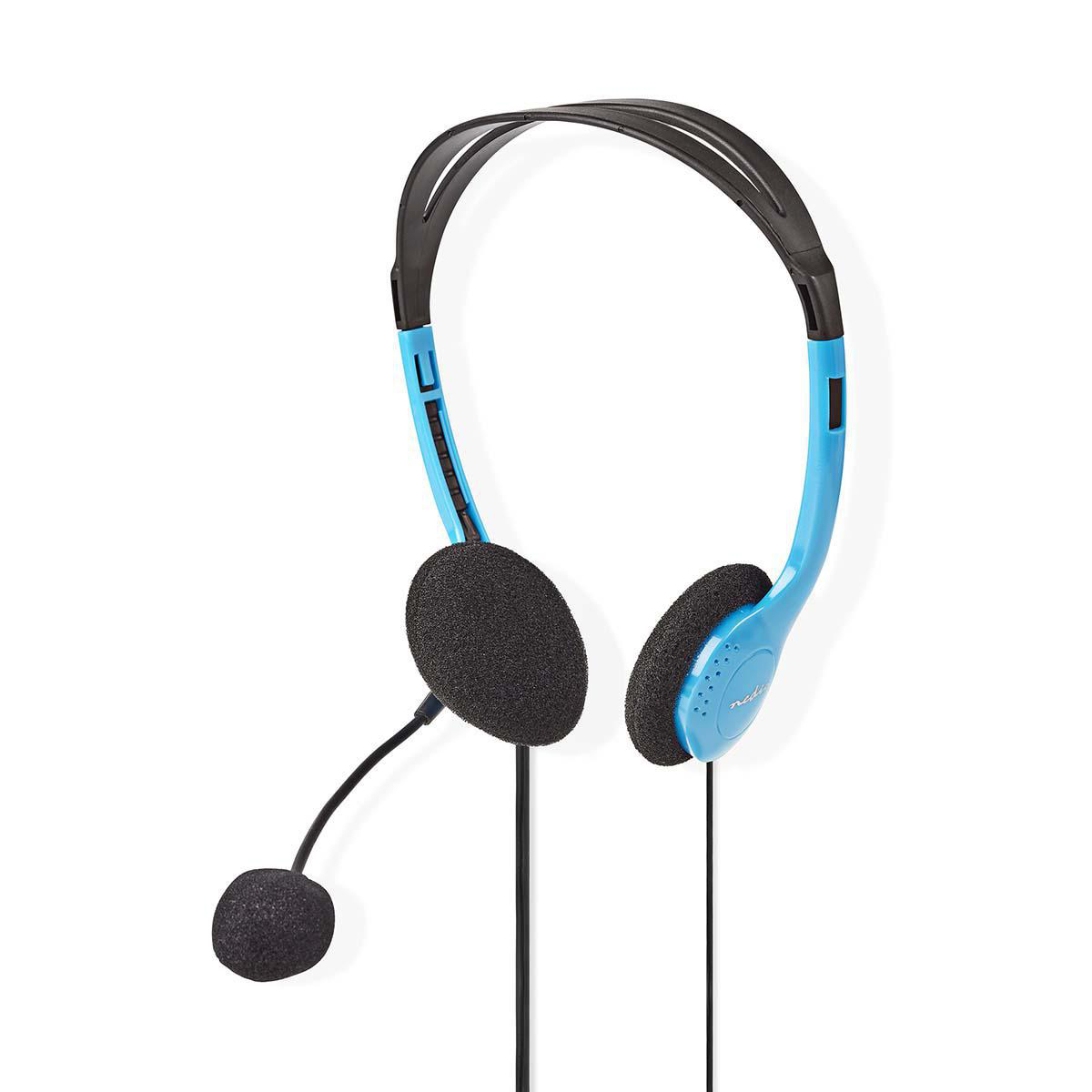 Een blauw-zwarte headset met een microfoon. De headset heeft oorschelpen en een hoofdband. De achtergrond is wit.
