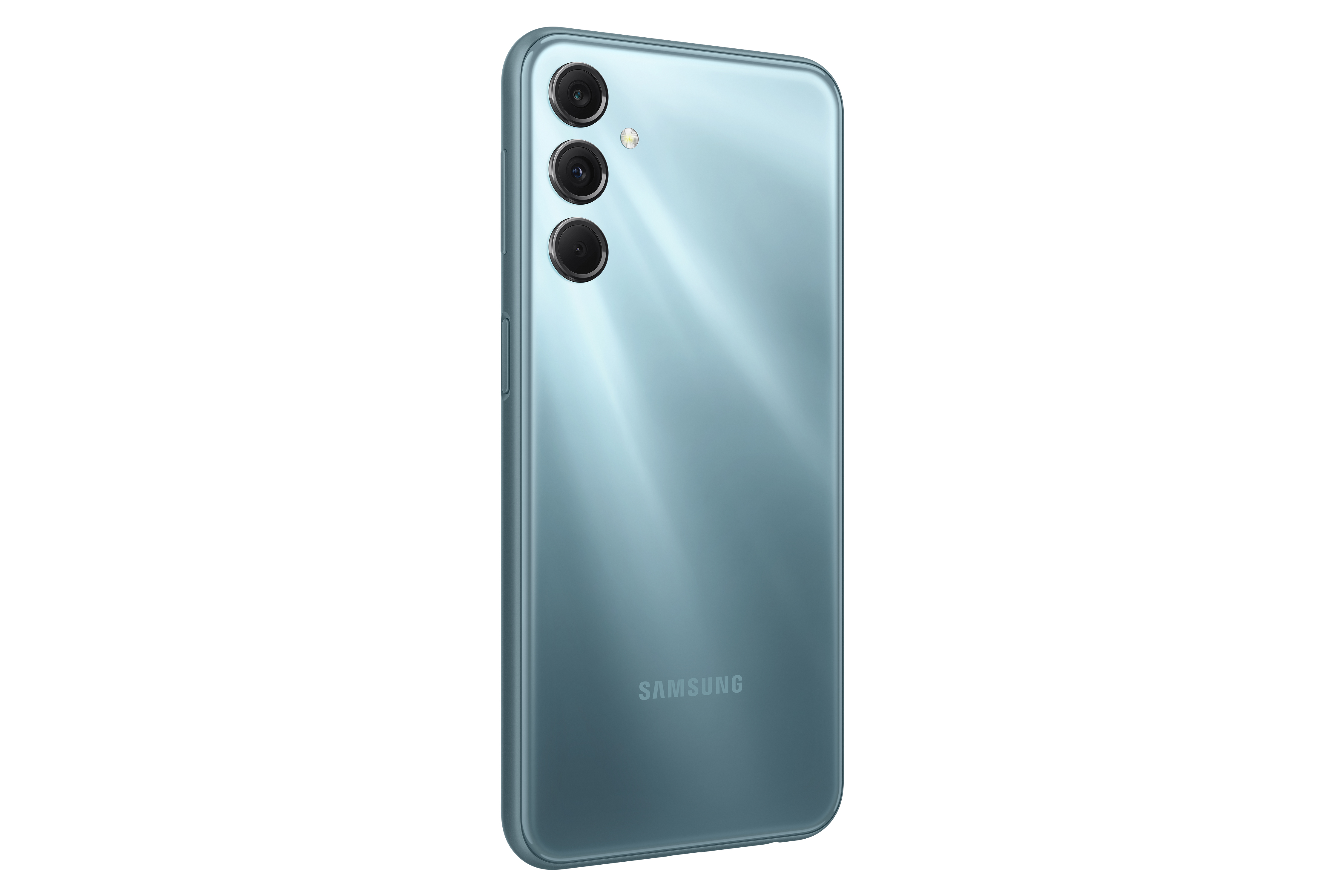 Teal renkli bir Samsung akıllı telefonun arkası. Üç kamera merceği ve marka adı var. Arka plan beyaz.
