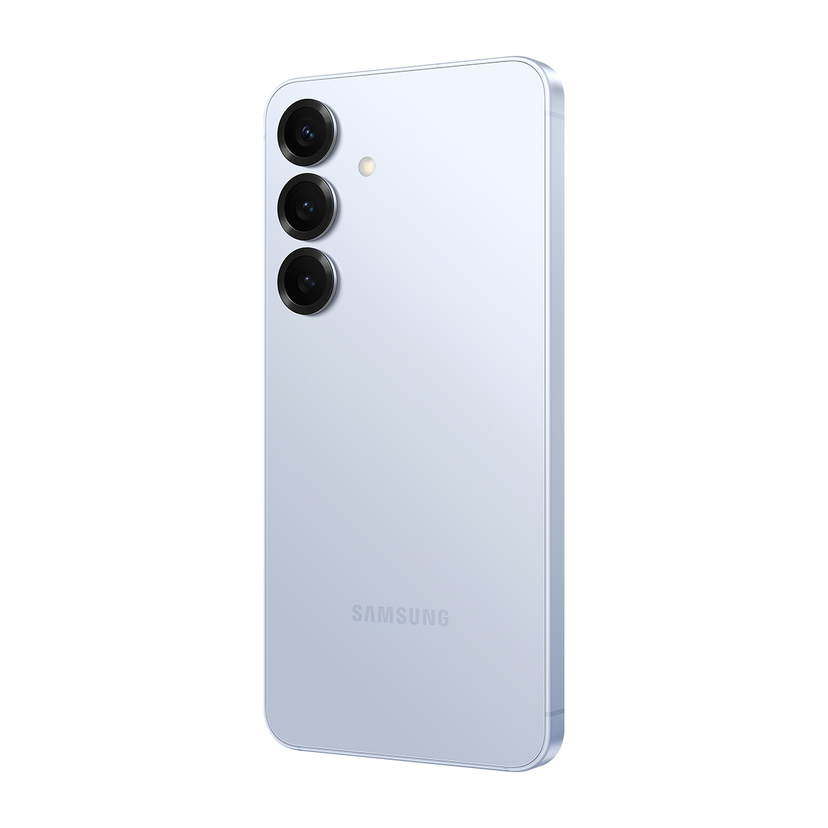 Açık mavi bir Samsung telefonun arkası görülüyor. Üç kamerası ve bir flaşı var. Samsung logosu altta.
