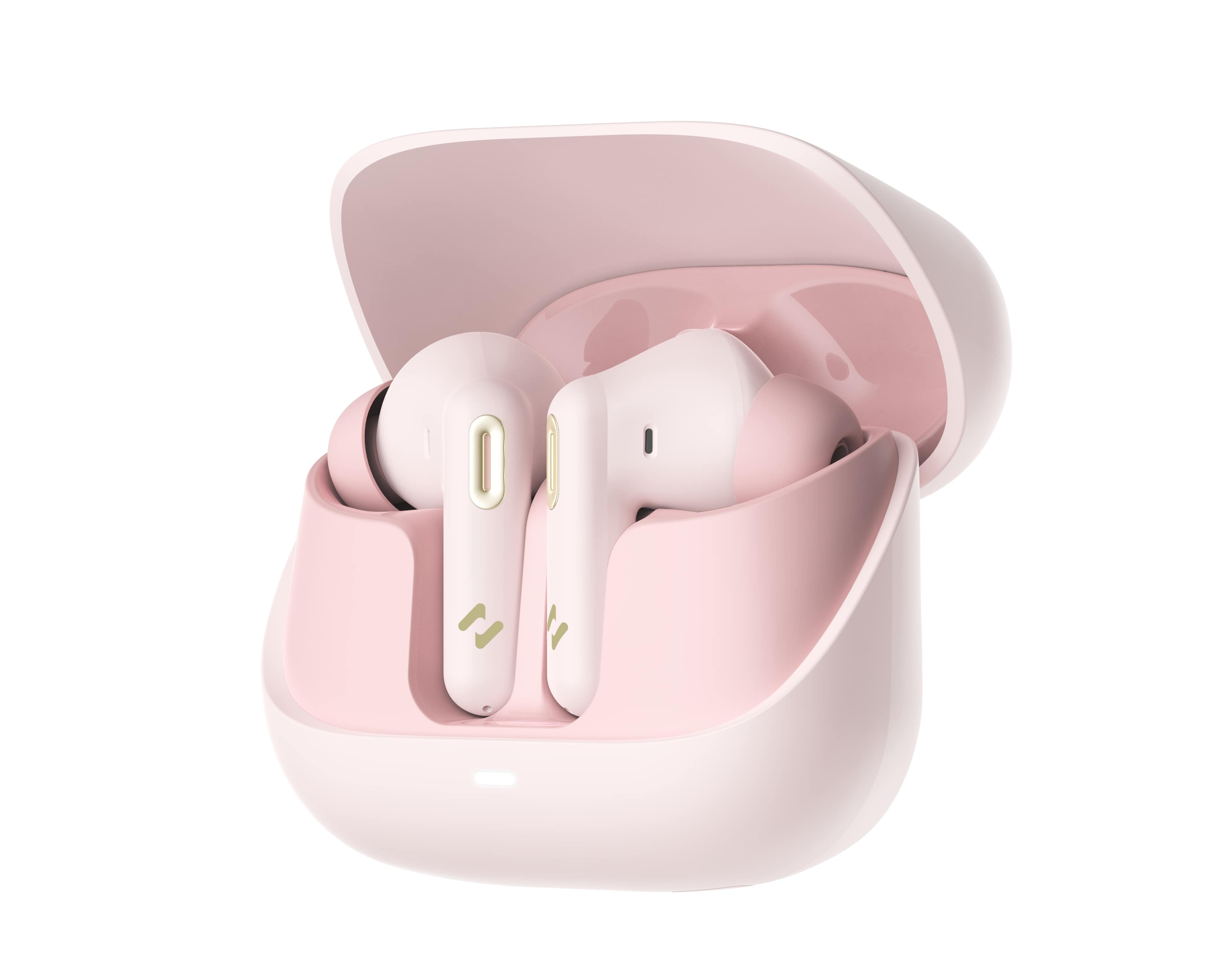 Różowe słuchawki w różowym etui, otwarte wieczko. Białe tło. Słuchawki białe ze złotymi akcentami. Etui jest zaokrąglone.