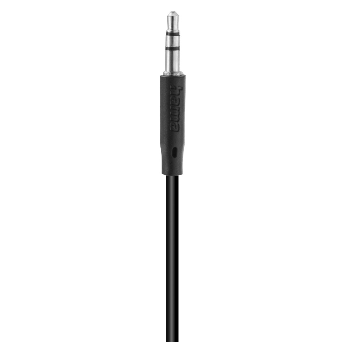 Zbliżenie czarno-srebrnego kabla audio jack. Wtyczka jest srebrna, a kabel czarny, z nazwą marki 'hama'.