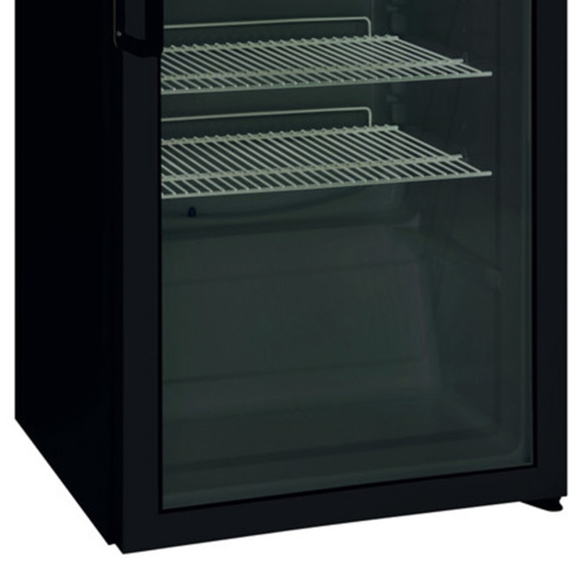 Schwarzer Mini-Kühlschrank mit Glastür. Im Inneren sind zwei Drahtregale sichtbar. Der Hintergrund ist dunkel.