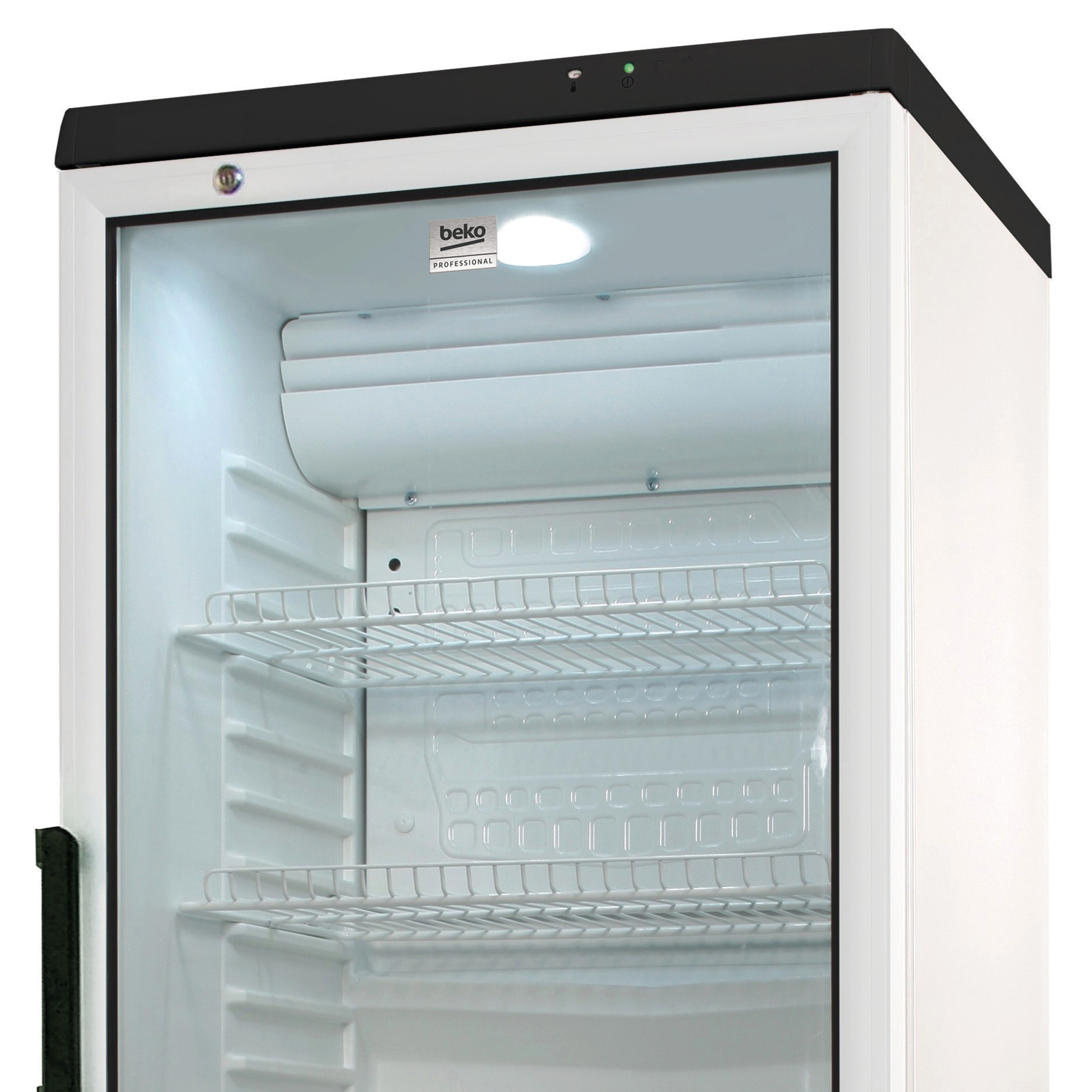 Ein weißer Kühlschrank mit Glastür. Im Inneren befinden sich Regale. Die Oberseite hat eine schwarze Verkleidung und Lichter.