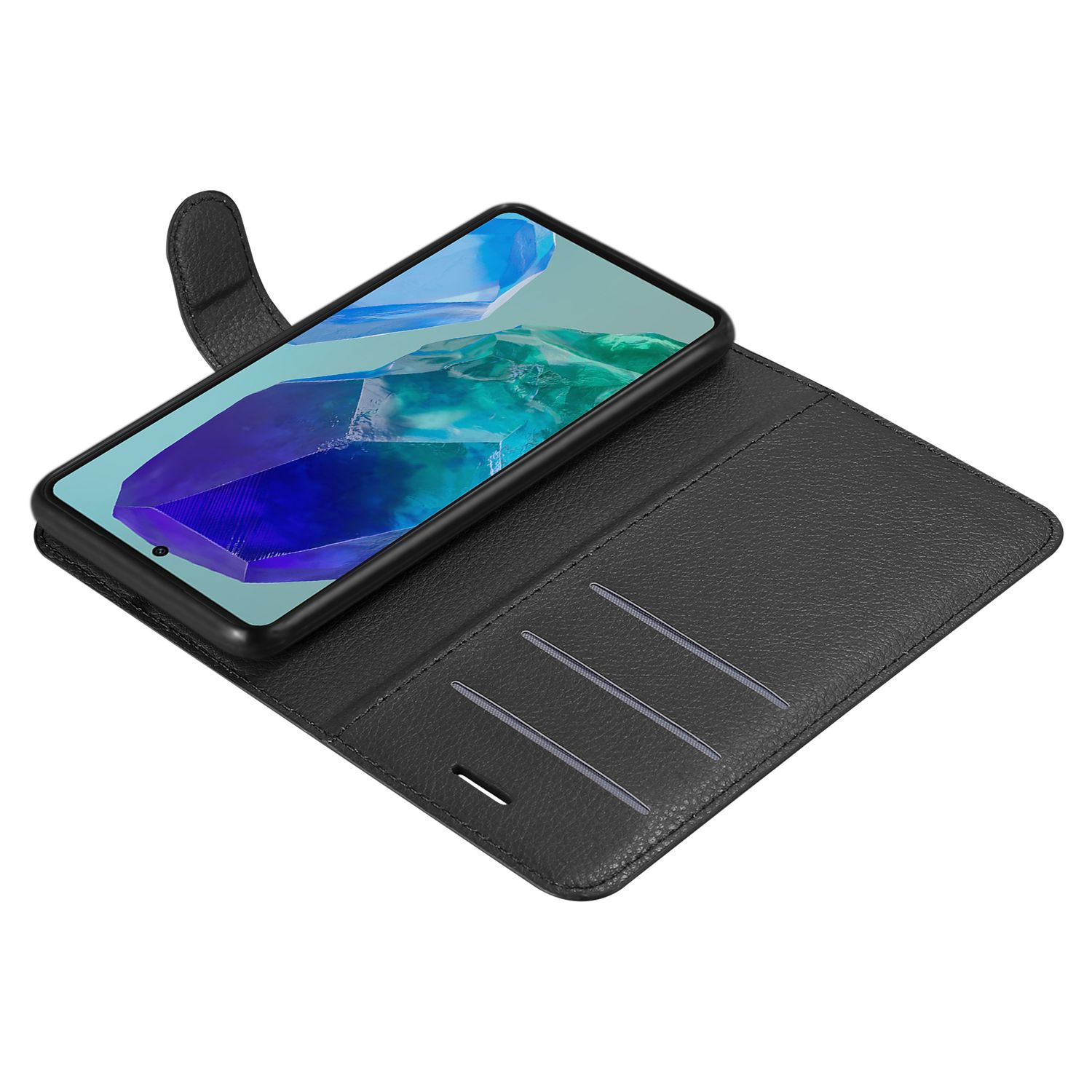 Ein Smartphone in einer schwarzen Lederhülle ist geöffnet. Das Telefon zeigt ein blaues und grünes abstraktes Bild. Die Hülle hat Kartenfächer.
