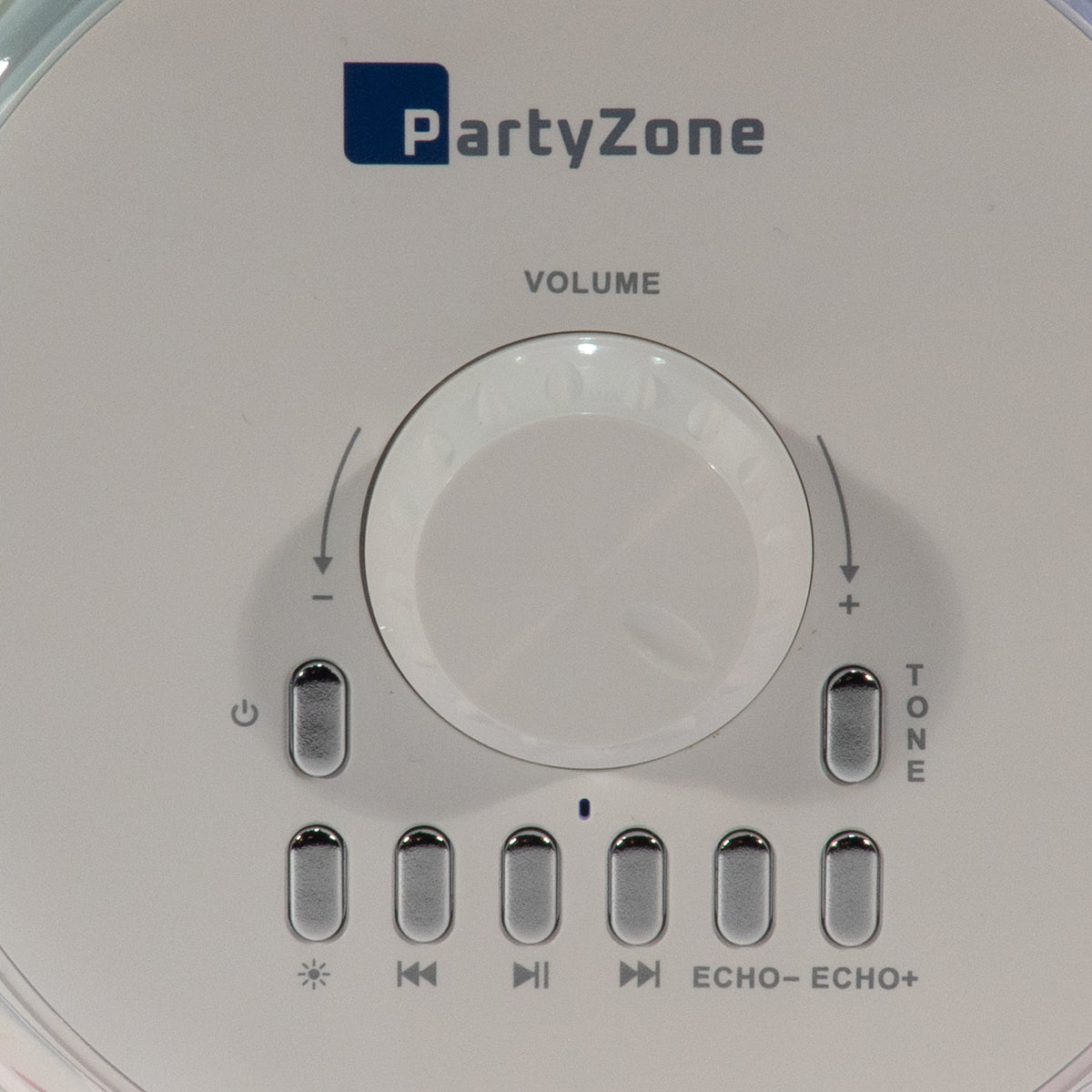 Weißes Lautsprecher-Bedienfeld mit Lautstärkeregler, Tasten für Ein/Aus, Wiedergabe und Echo. PartyZone-Logo oben.