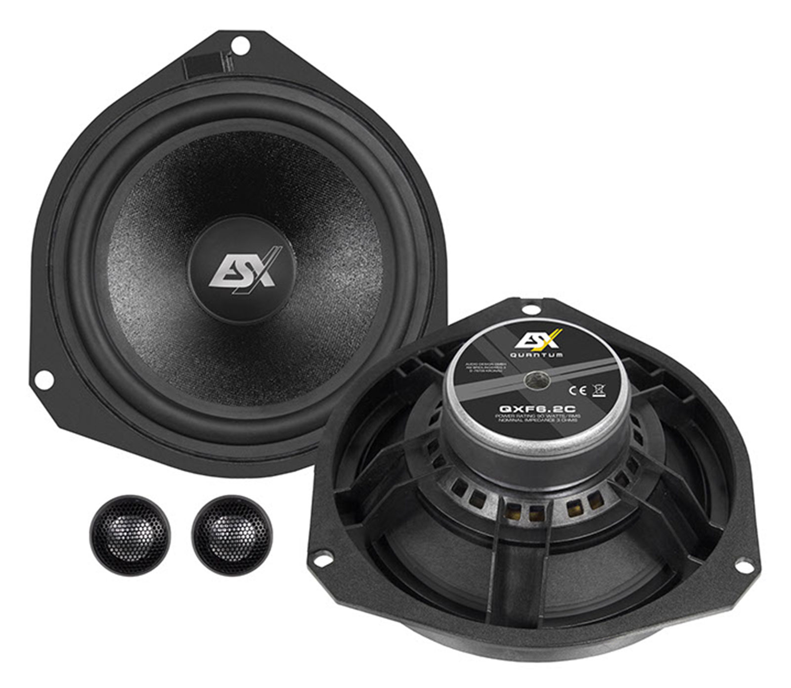 Komponenten des Auto-Audiosystems. Zwei große Lautsprecher, zwei kleine Hochtöner, alle schwarz. Weißer Hintergrund. Logos und Text sichtbar.