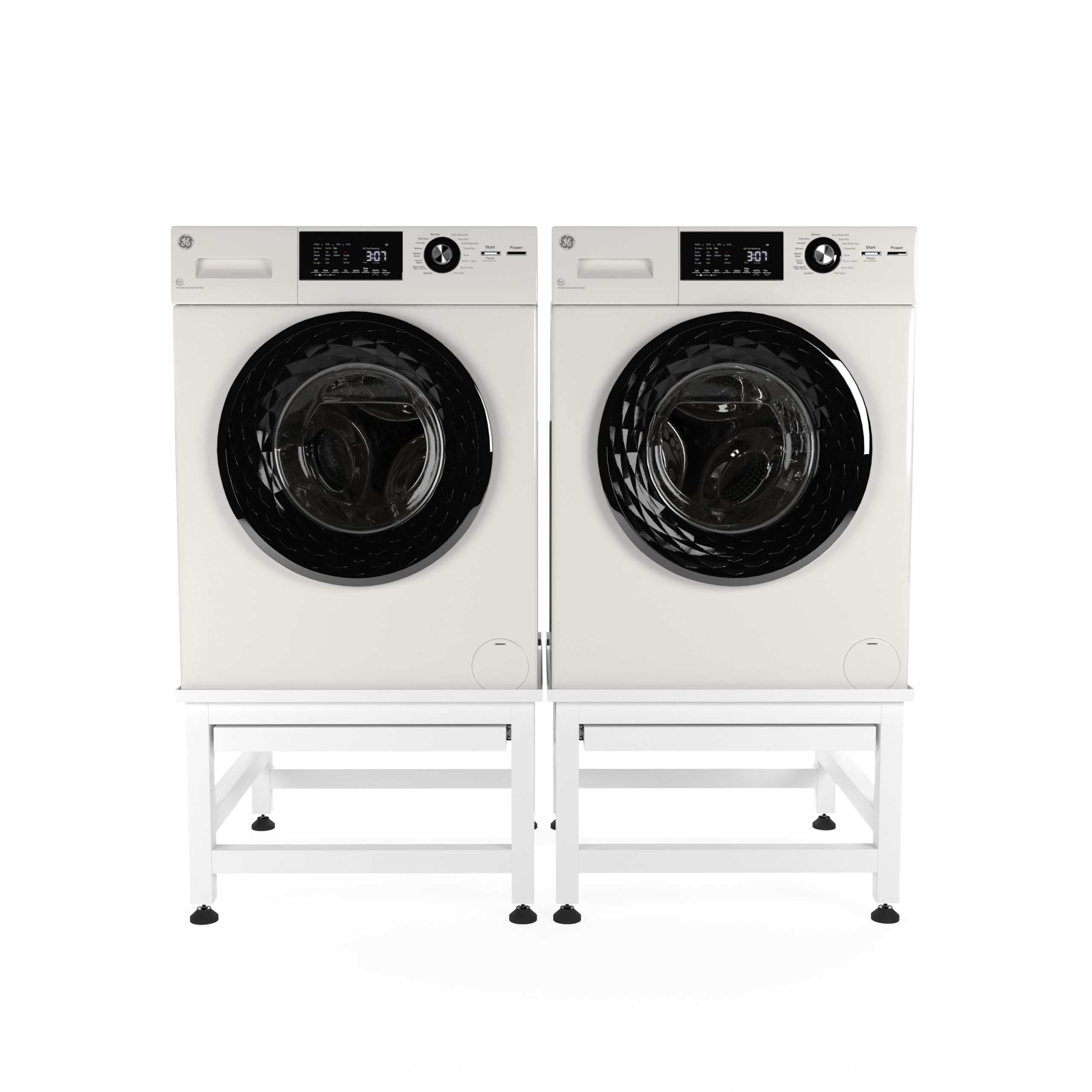 Twee witte wasmachines met zwarte deuren staan op witte stands. Elk heeft een bedieningspaneel.