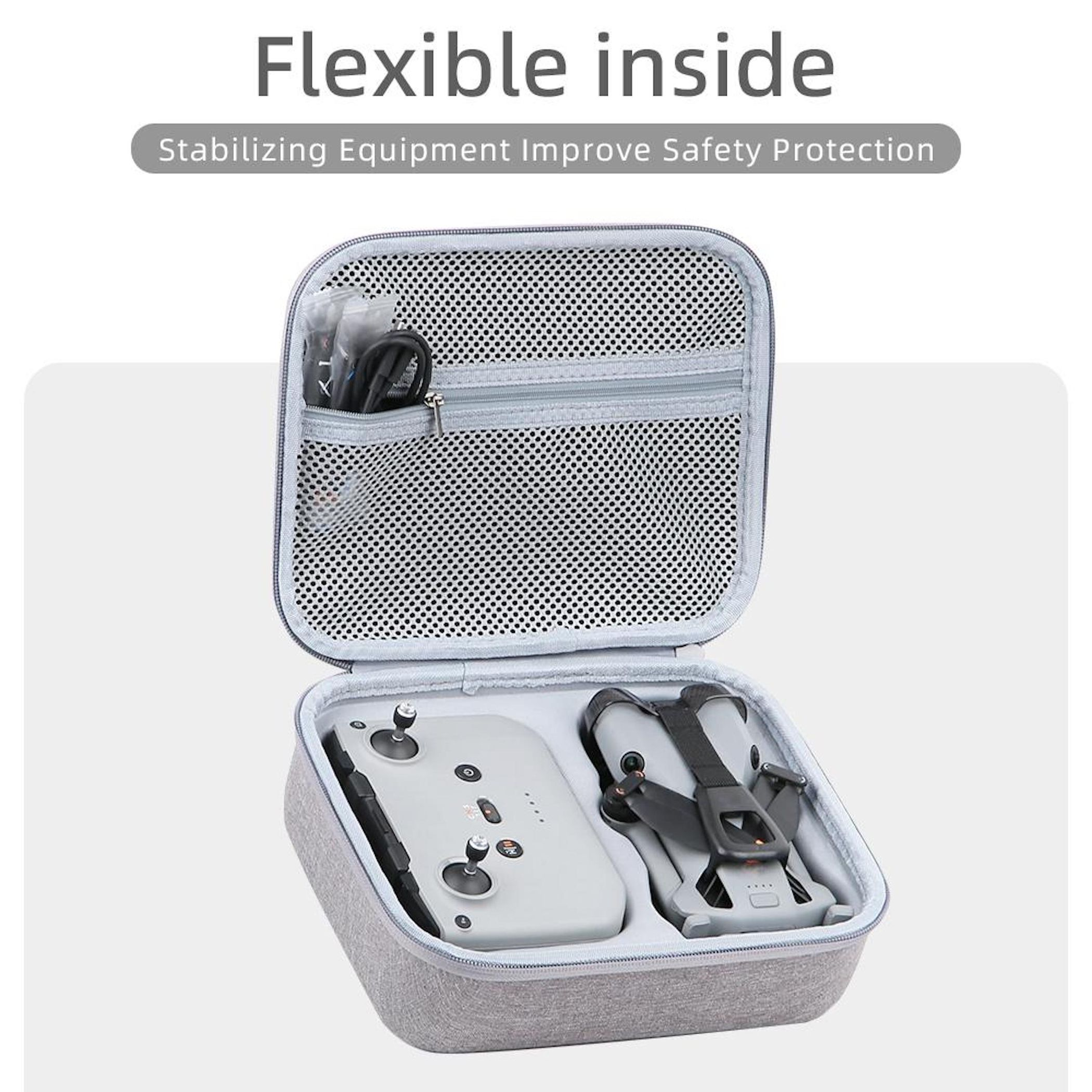 Graue Drohnenhülle mit Drohne und Controller. Die Hülle hat eine Netztasche und einen Reißverschluss.