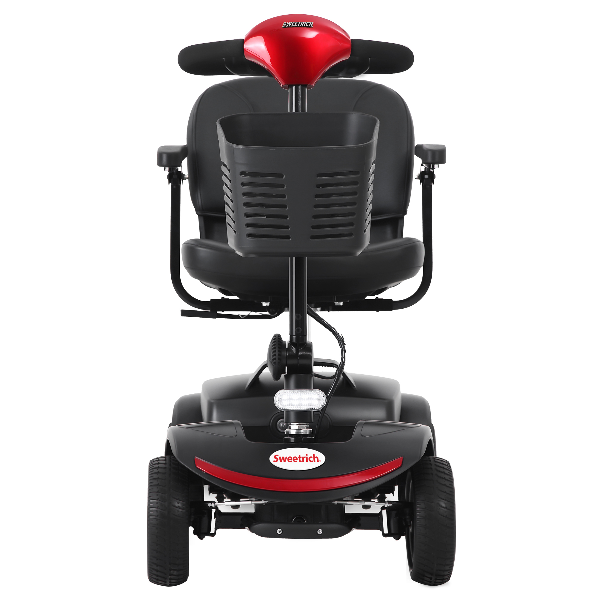 Czarny skuter inwalidzki Sweetrich z czerwonymi akcentami. Posiada koszyk, siedzenie i cztery koła. Białe tło.