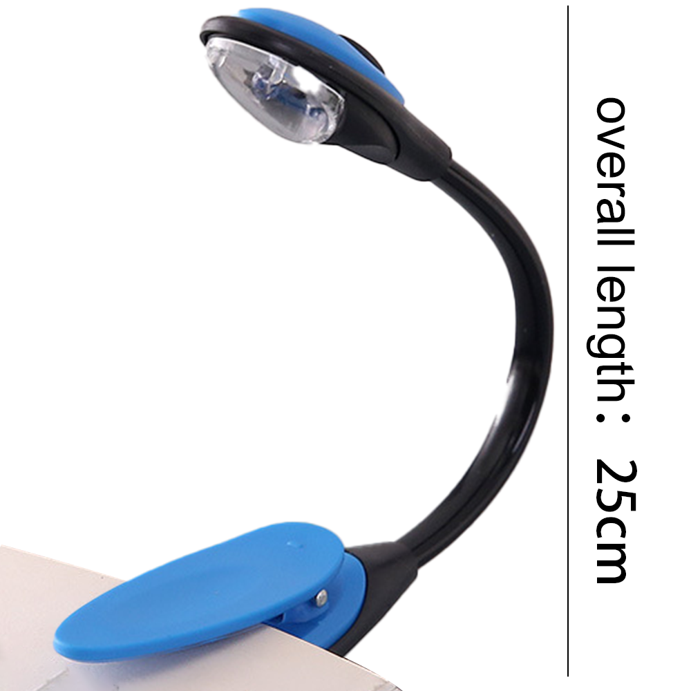 Eine flexible Leselampe mit blauem Clip und Kopf, schwarzem Arm und transparentem Licht. Gesamtlänge 25 cm.