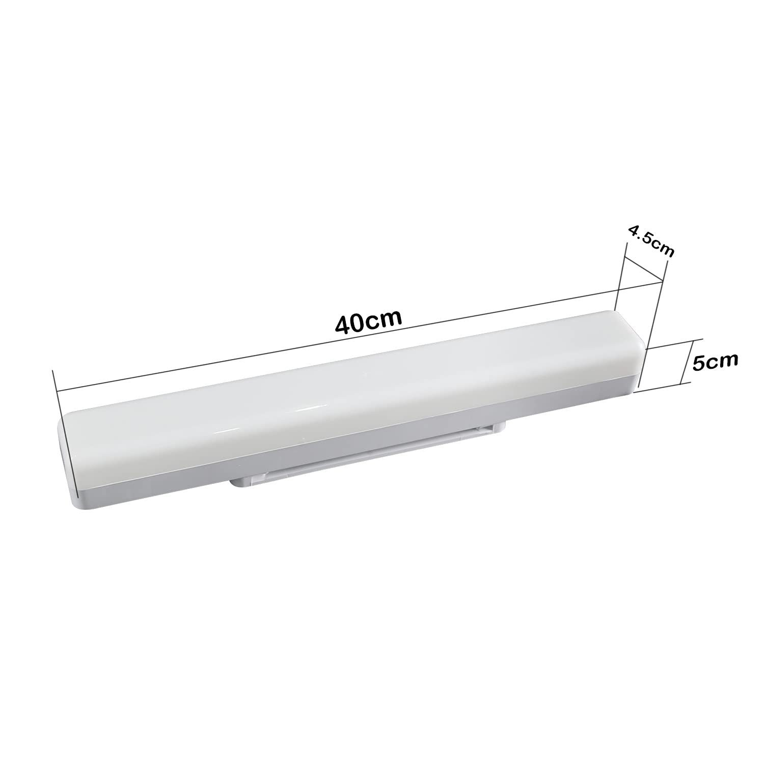Biała oprawa oświetleniowa LED, o długości 40 cm, z zaznaczonymi wymiarami. Światło na białym tle. Wymiary to 4,5 cm i 5 cm.