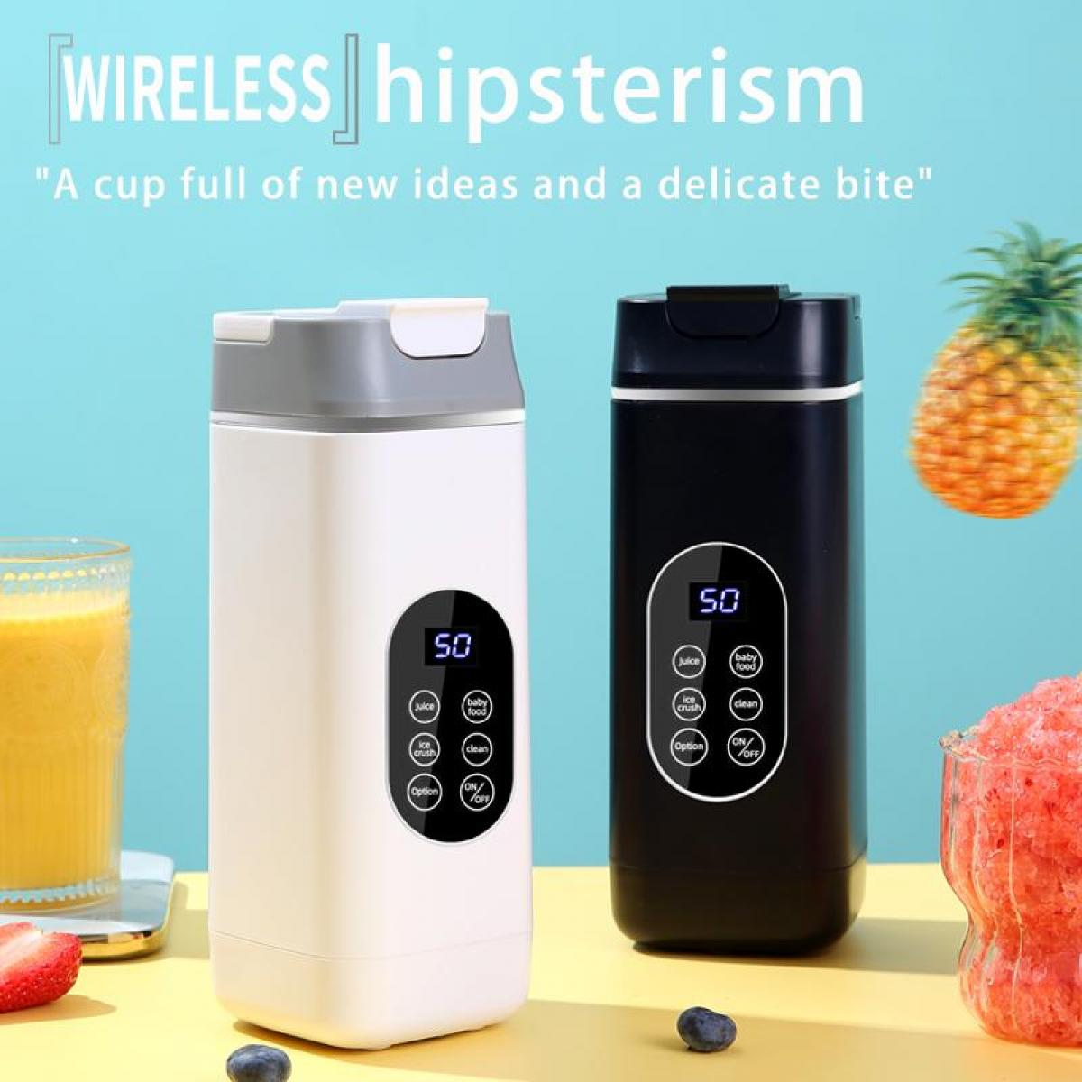 Zwei Mixer, einer weiß und einer schwarz, mit Digitalanzeigen. Ein Glas Saft, eine Ananas und eine Schüssel mit rotem Slush sind ebenfalls sichtbar.