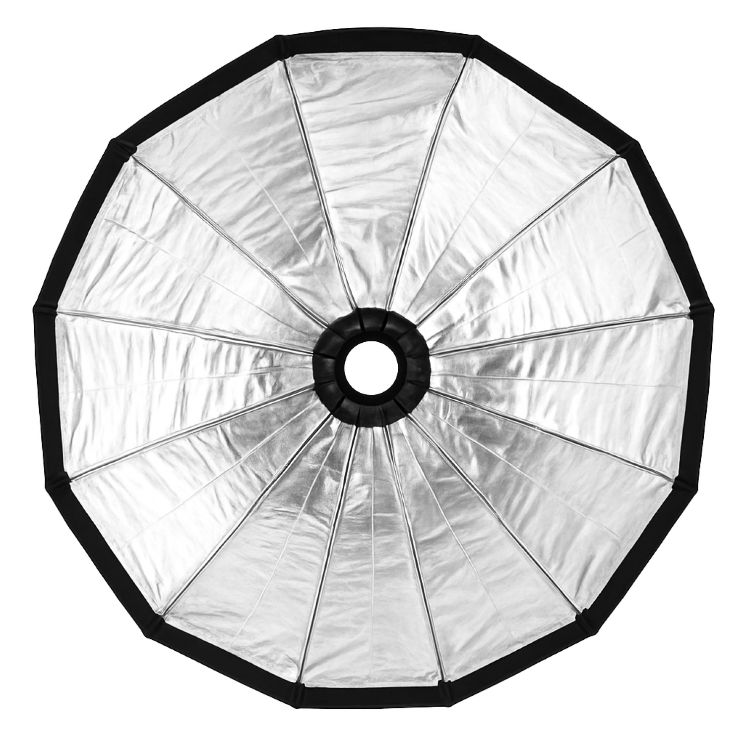 Eine silberne achteckige Softbox für die Fotografie mit schwarzem Rand und Mitte. Sie dient zur Lichtstreuung.