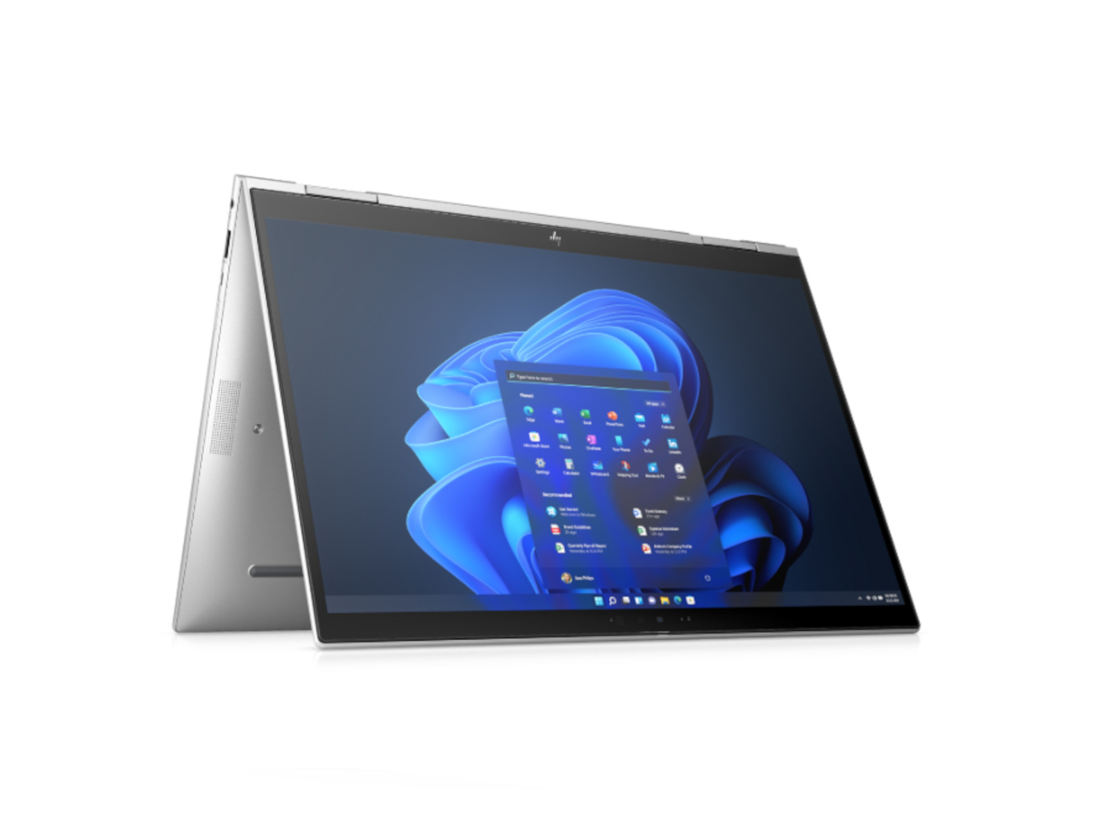 Un laptop HP argentato parzialmente aperto. Lo schermo mostra un'interfaccia Windows colorata con icone.