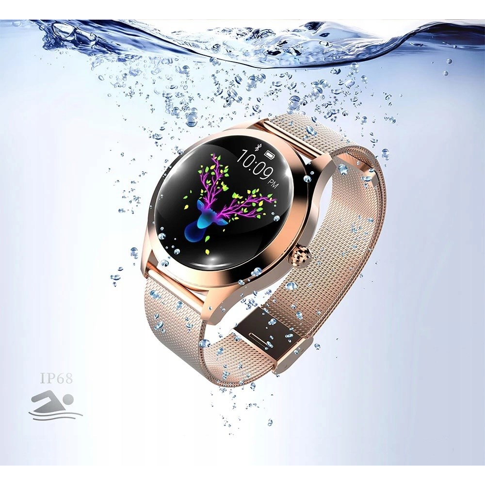Smartwatch oro rosa immerso nell'acqua, design cervo sullo schermo. Gocce d'acqua, logo IP68.