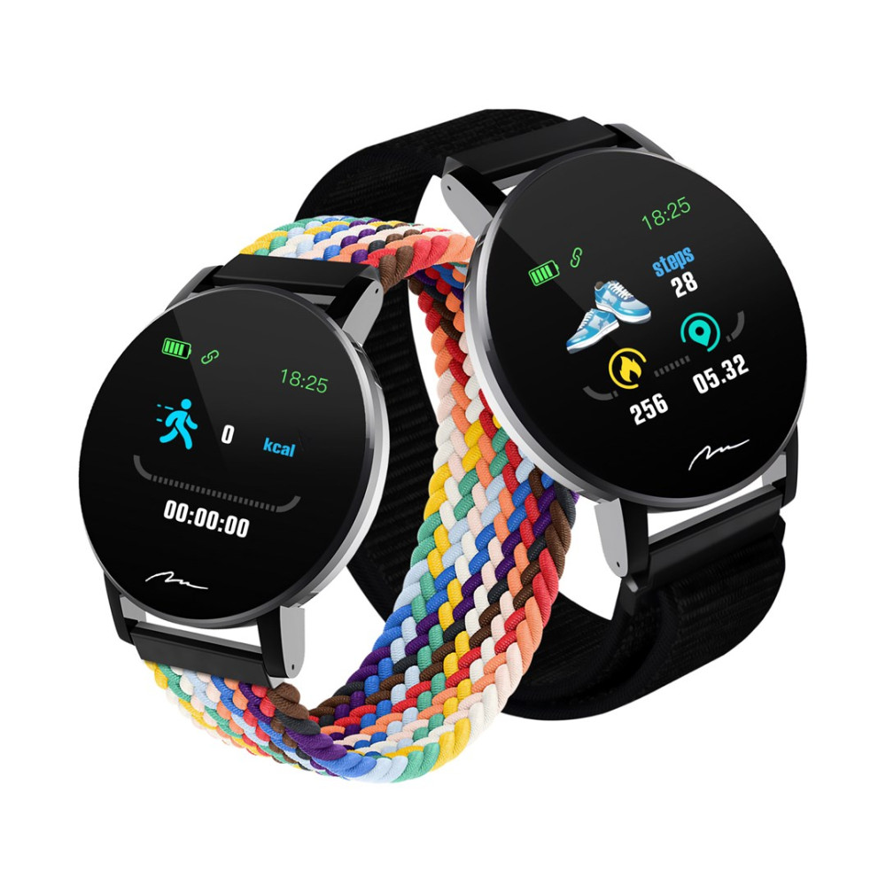 Due smartwatch con schermi neri che mostrano dati di fitness. Uno ha un cinturino intrecciato multicolore, l'altro un cinturino nero.