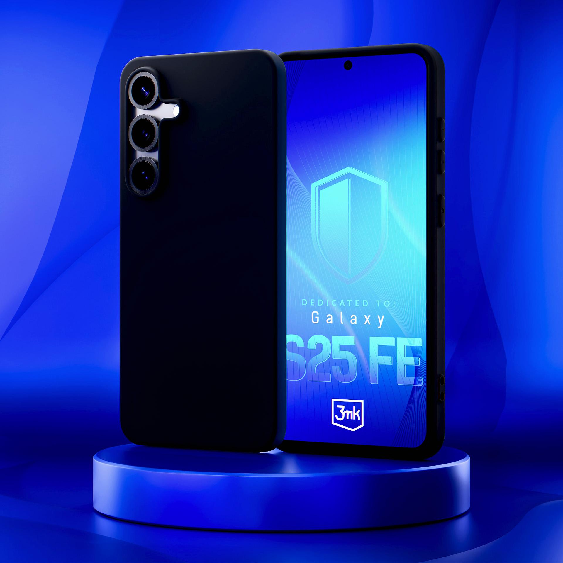 Etui i telefon na niebieskim stojaku. Ekran wyświetla Galaxy S25 FE.