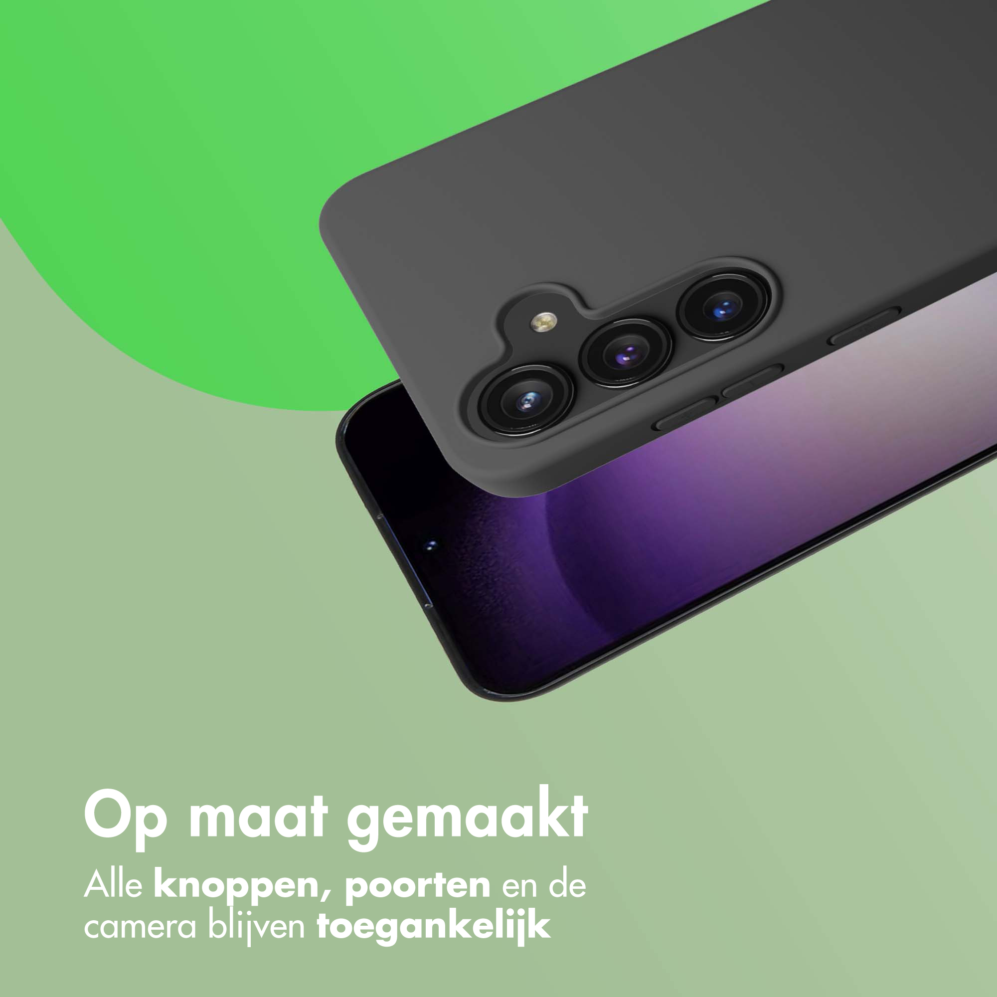 Een telefoonhoesje ligt op een telefoon, met de camera zichtbaar. De achtergrond is groen.