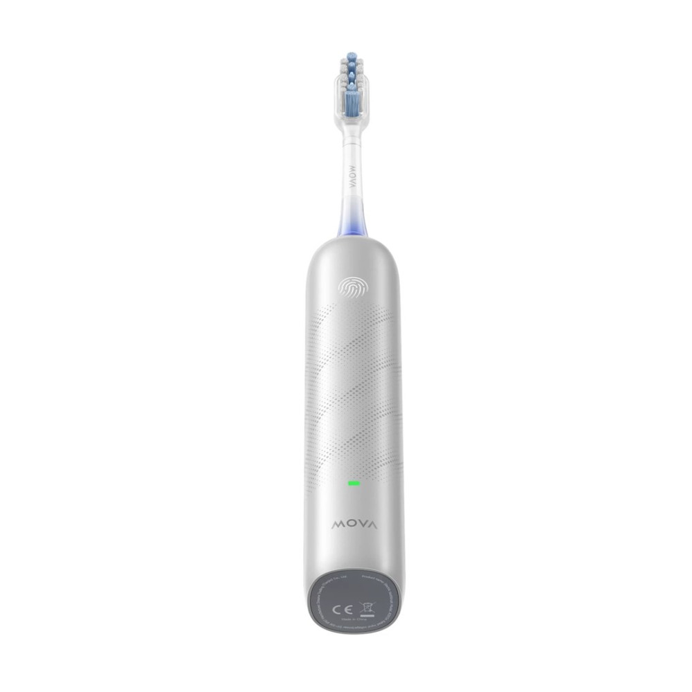 Uno spazzolino elettrico bianco con setole blu. Ha un manico arrotondato con un'icona di impronta digitale e il marchio 'MOVA'.