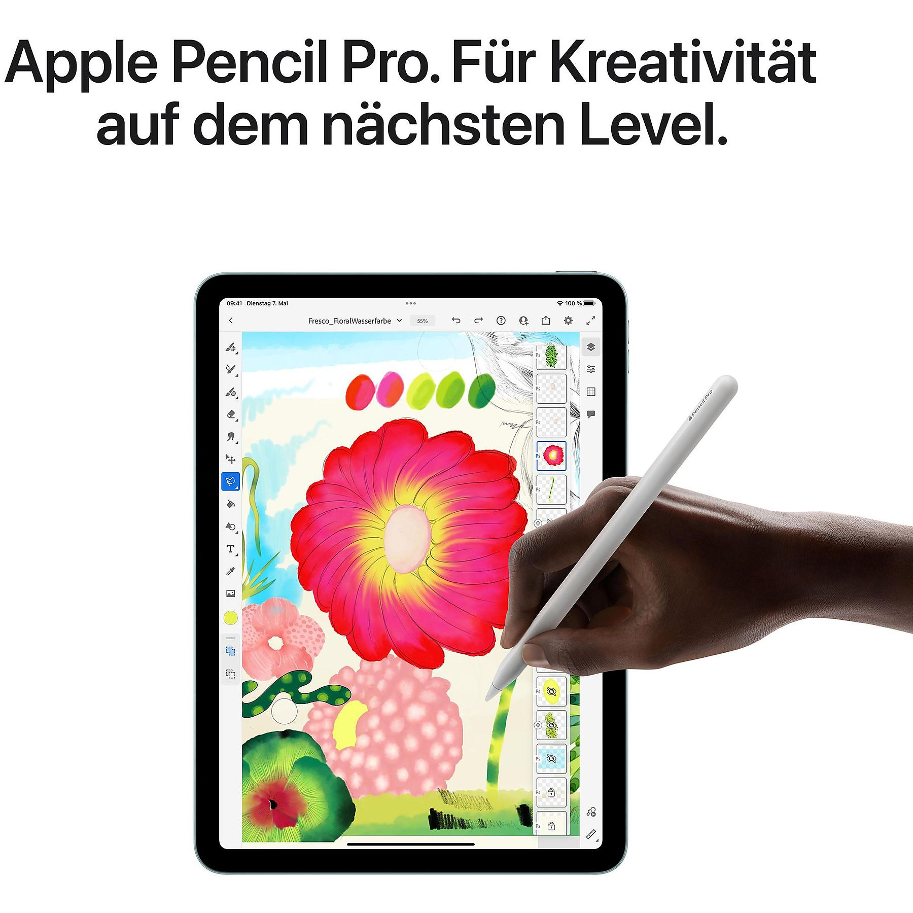 Una Apple Pencil Pro è tenuta sopra un iPad che mostra un disegno floreale colorato. La mano è di pelle scura.