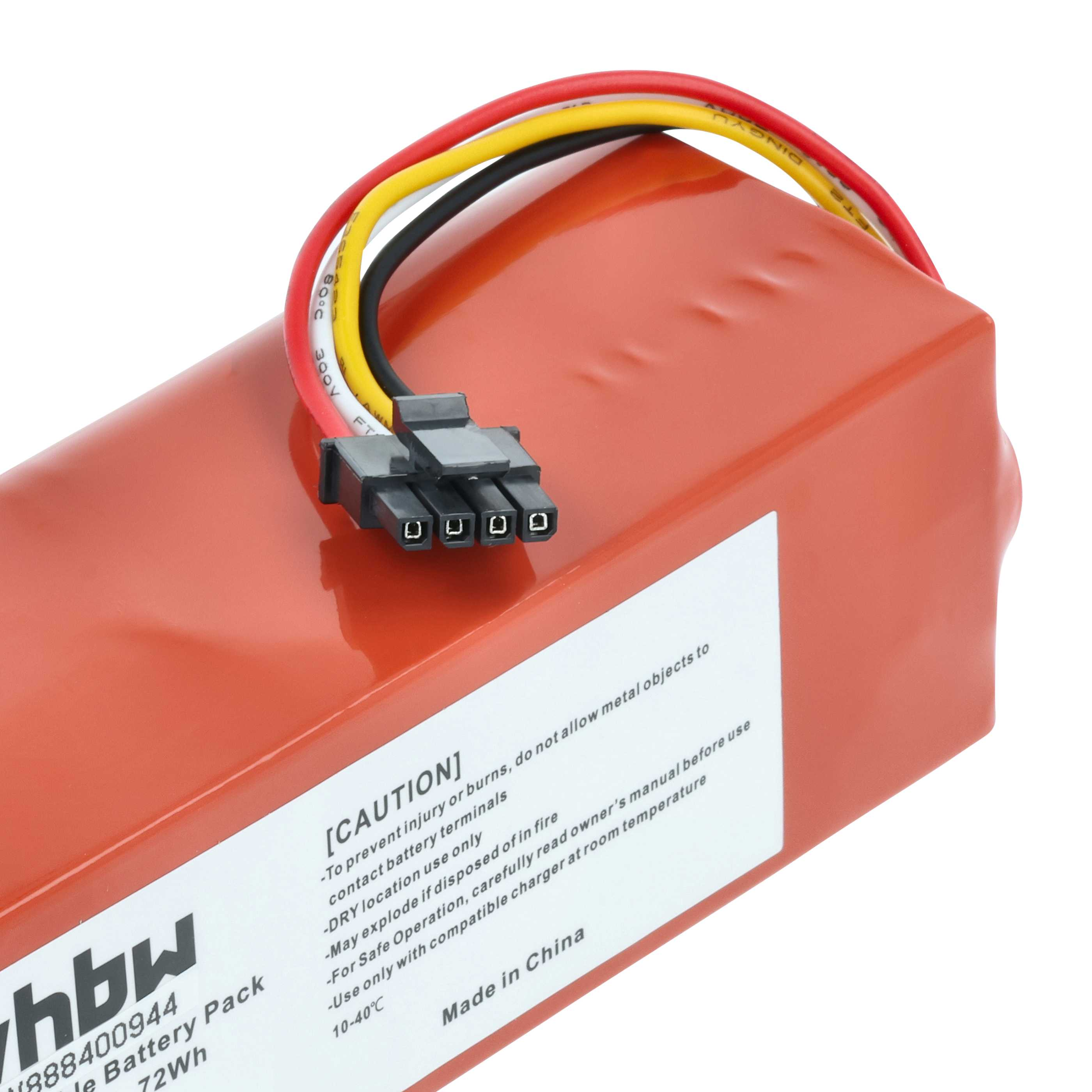 Ein orangefarbener Akku mit Kabeln und einem Stecker. Warnhinweise sind auf dem Etikett aufgedruckt.