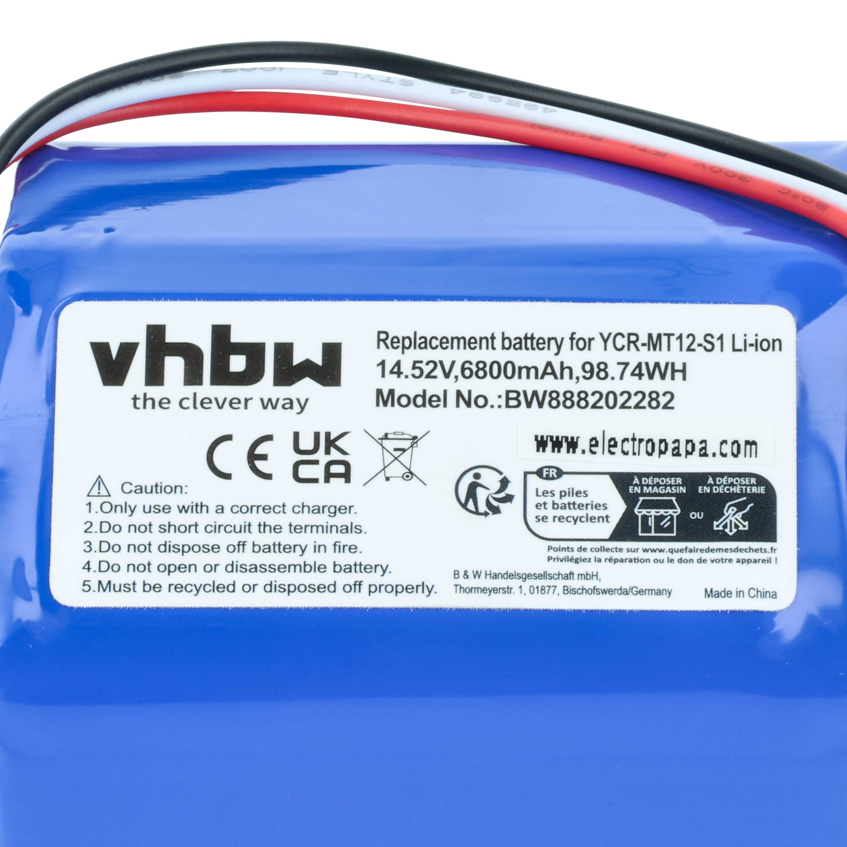 Blauer Akku mit weißem Etikett. Text enthält 'Ersatzbatterie', 'Vorsicht' und Recycling-Symbole.