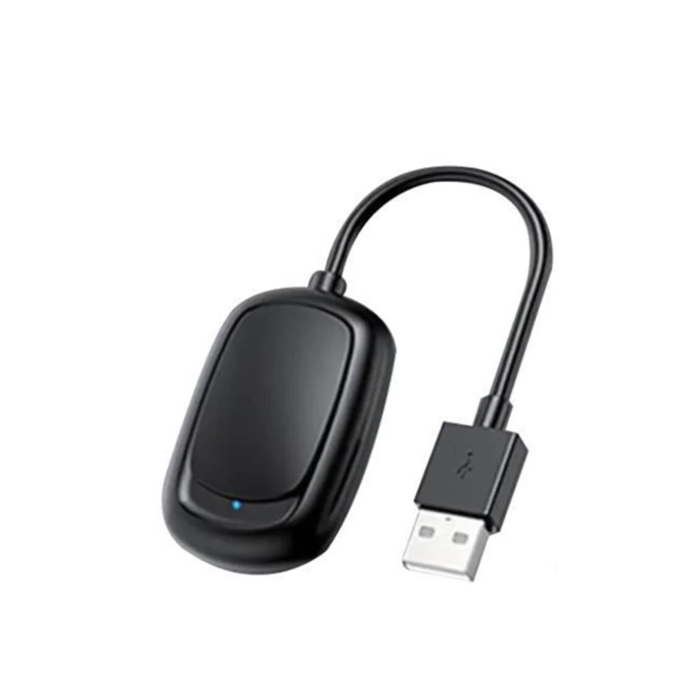 Kavisli kabloya sahip siyah bir USB adaptörü, yuvarlak, siyah bir modüle bağlı. Küçük mavi bir ışık görünür.