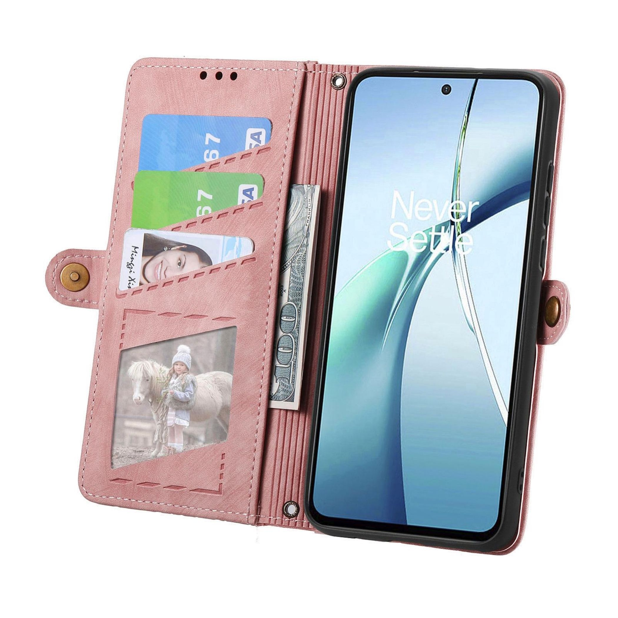 Funda de billetera rosa con teléfono, tarjetas y dinero. El teléfono muestra 'Never Settle'.