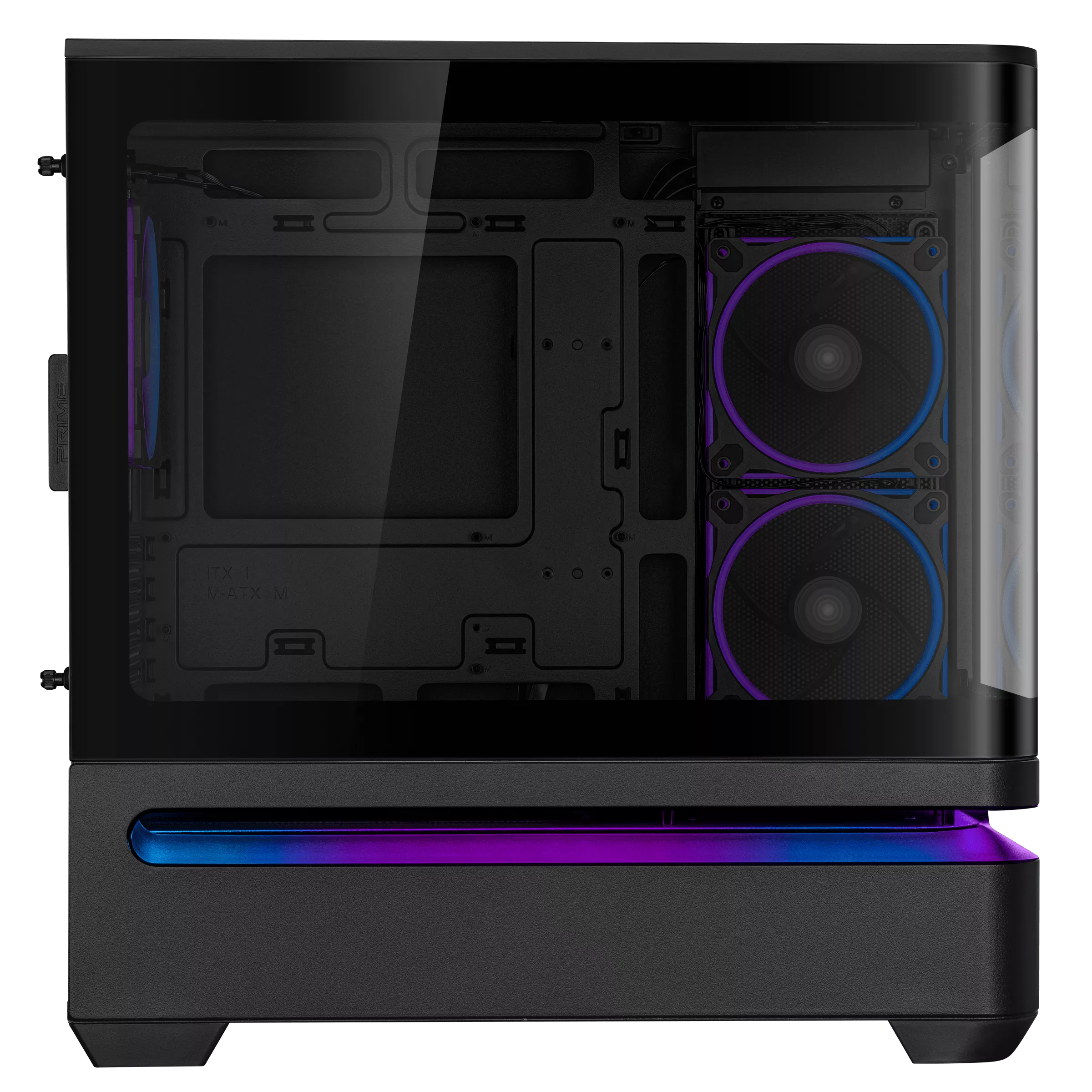 Un case per computer con pannello laterale in vetro. Ha ventole con luci blu e viola e una barra luminosa colorata in basso.