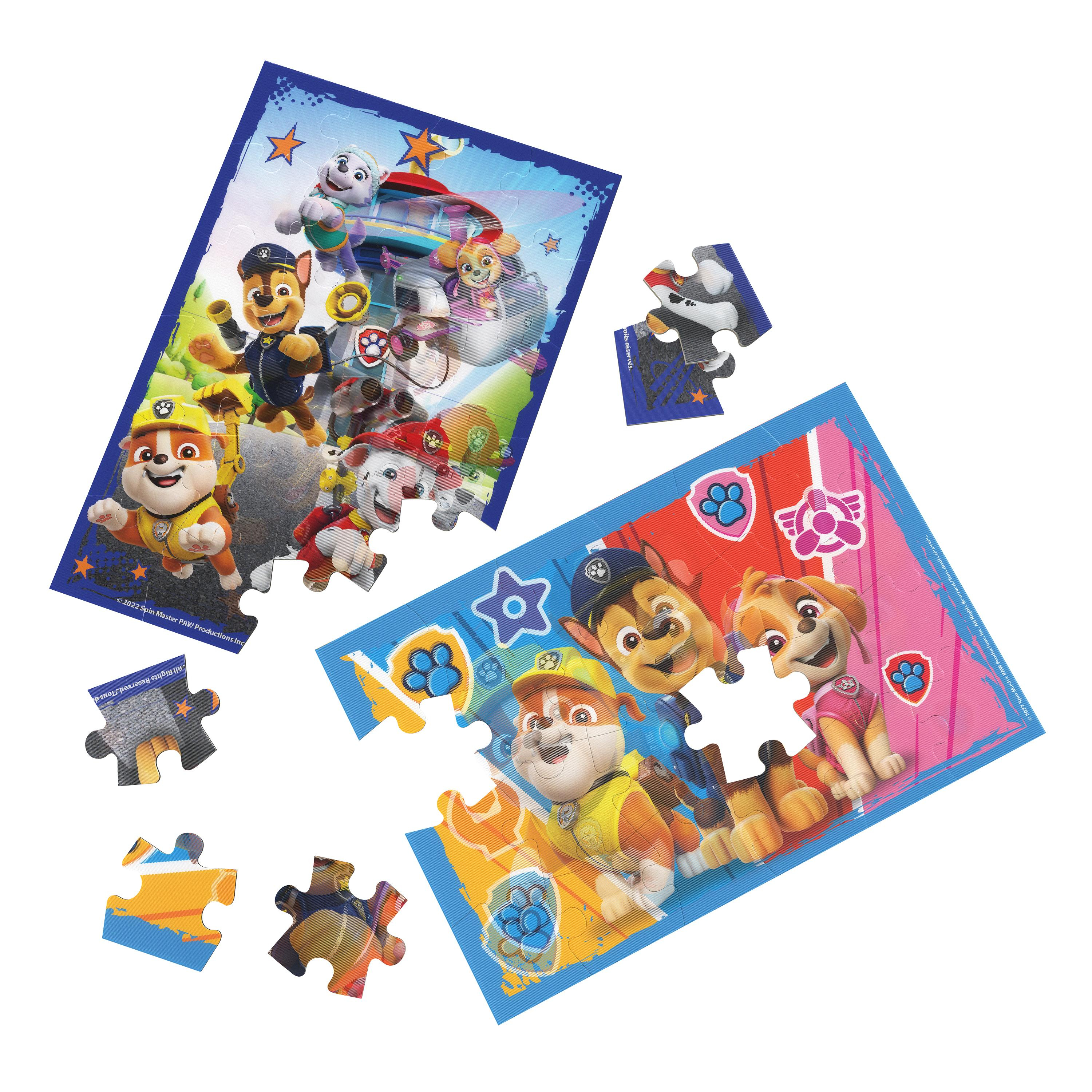 Un rompecabezas de Paw Patrol está parcialmente ensamblado, mostrando a los personajes Chase, Skye, Rubble y otros. El fondo es blanco.