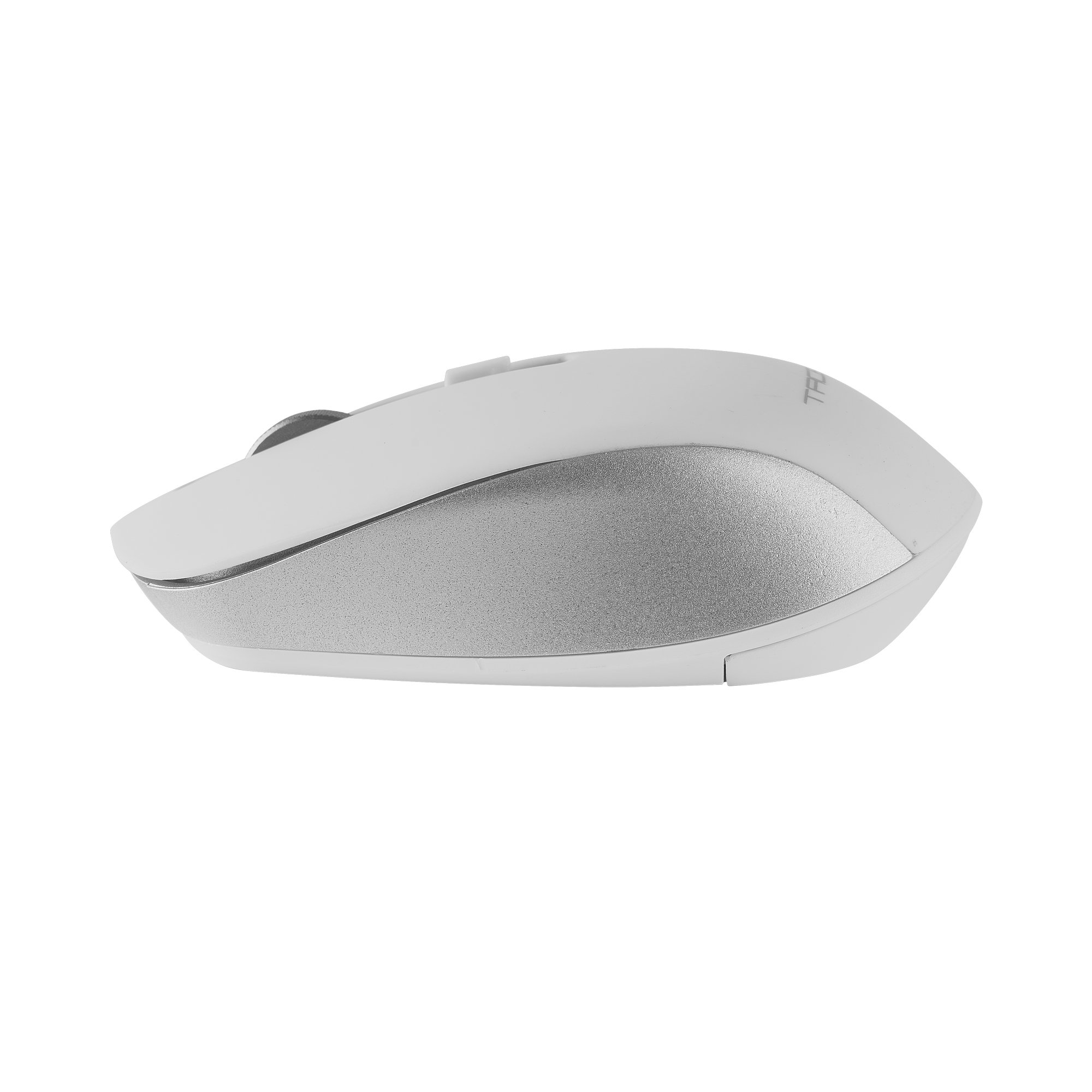 Un mouse per computer bianco e argento, su sfondo bianco. Il mouse ha una sezione centrale argentata.