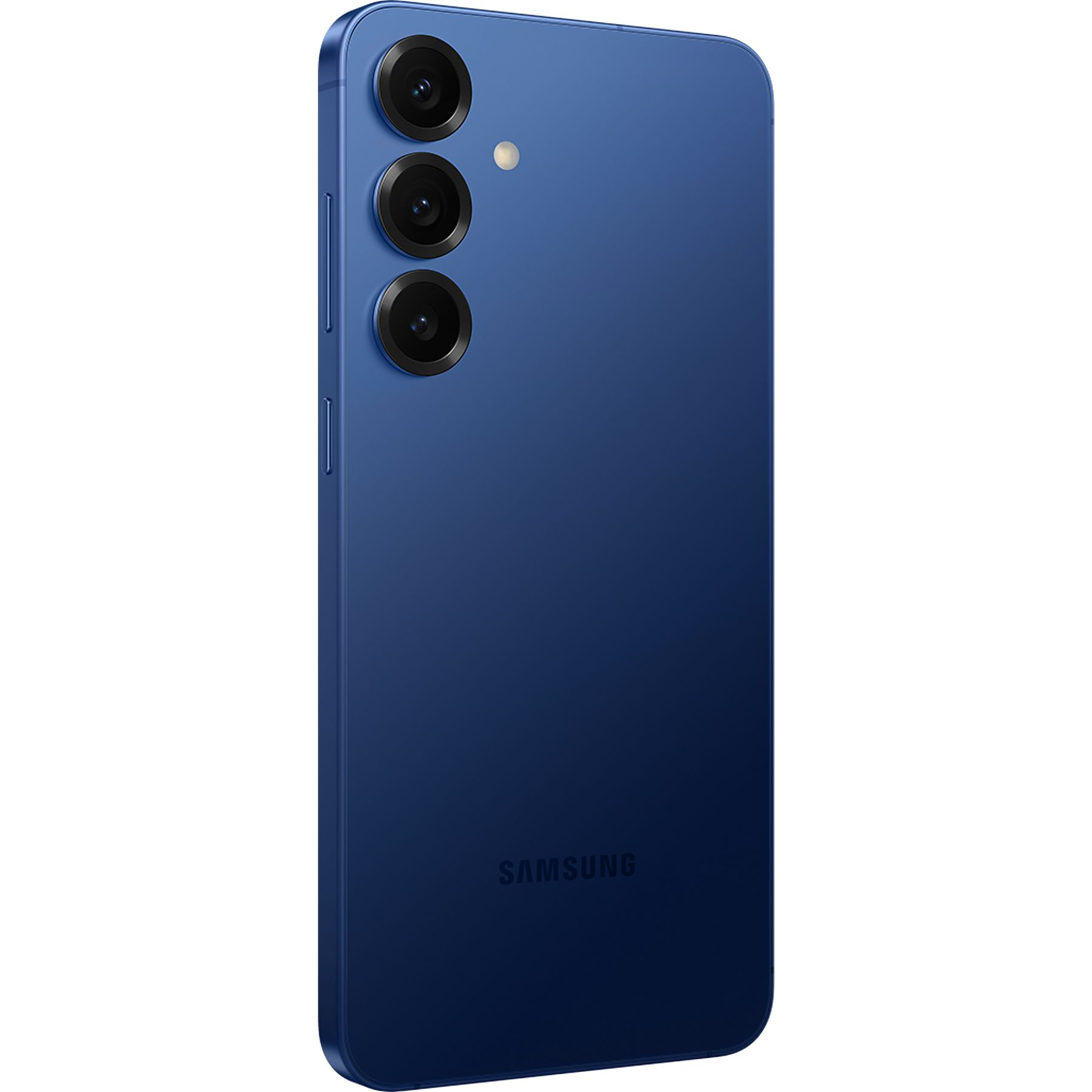 Üç kameralı mavi akıllı telefon. Samsung logosu görünür durumda. Telefon beyaz bir arka plan üzerinde.