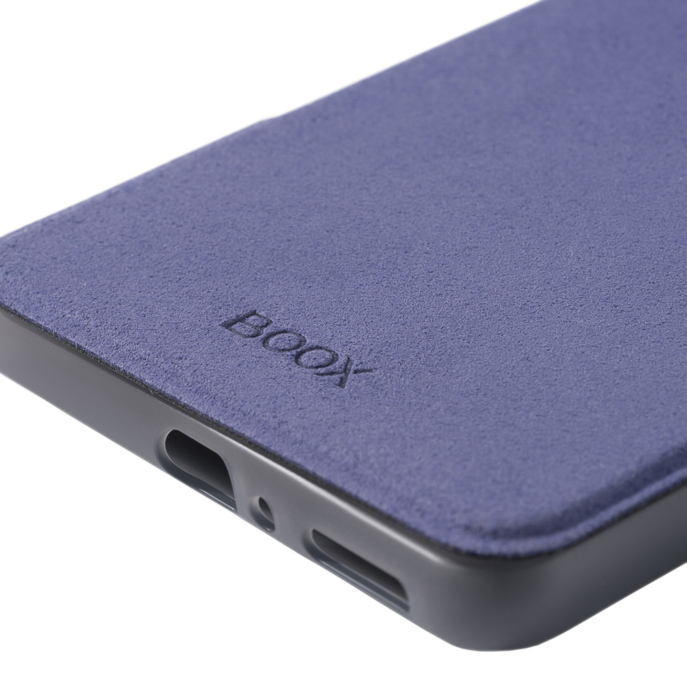 Nahaufnahme einer blauen Handyhülle mit dem eingeprägten Wort 'BOOX'. Die Hülle hat eine strukturierte Oberfläche und einen dunkelgrauen Rahmen.