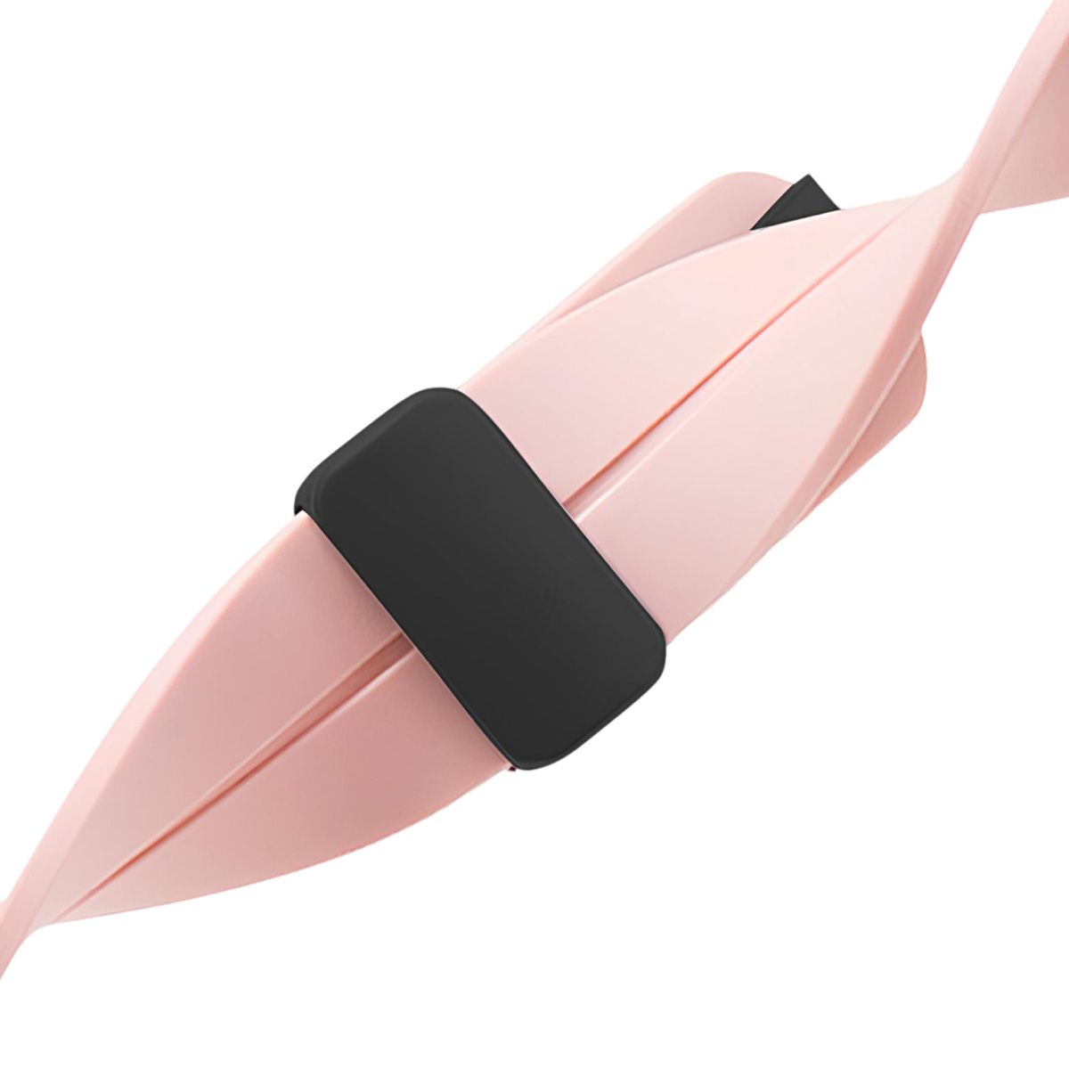 Primo piano di un oggetto rosa attorcigliato tenuto insieme da una fascia nera. Lo sfondo è bianco.