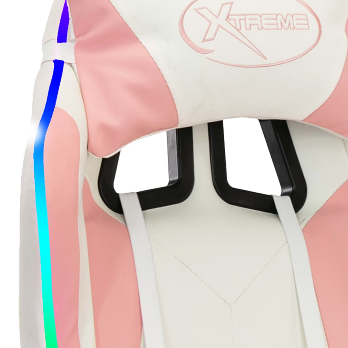 Nahaufnahme eines rosa-weißen Gaming-Stuhls mit schwarzen Akzenten. Das Logo 'XTREME' ist auf der Kopfstütze zu sehen.
