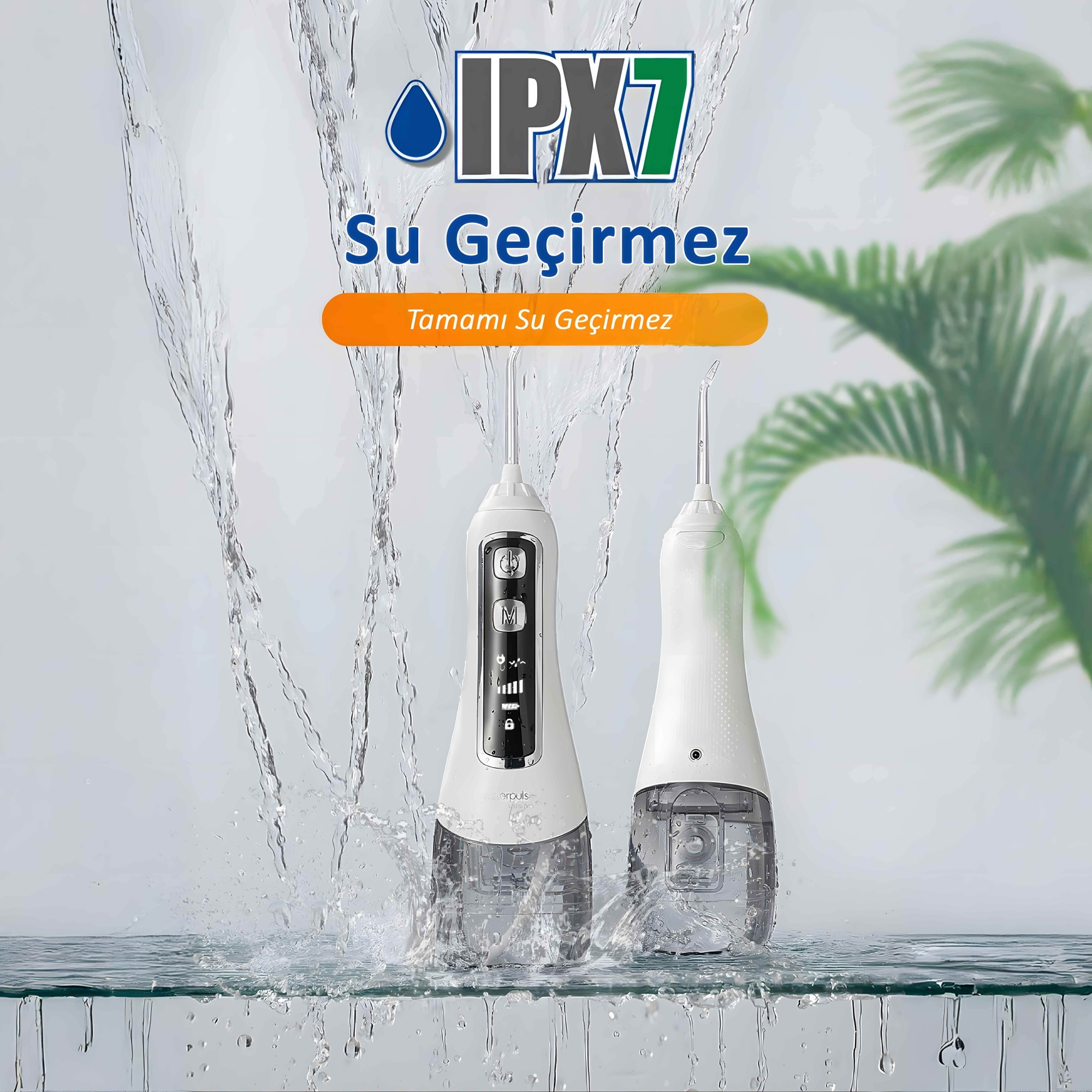 Üzerinden su akan iki beyaz ve şeffaf su fırçası. Metinde IPX7 ve Su Geçirmez (su geçirmez) yazıyor.