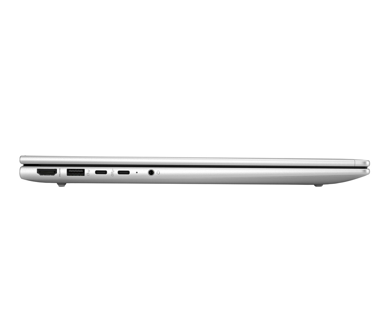 Widok z boku srebrnego laptopa. Porty obejmują HDMI, USB i gniazdo audio. Laptop jest zamknięty na białym tle.
