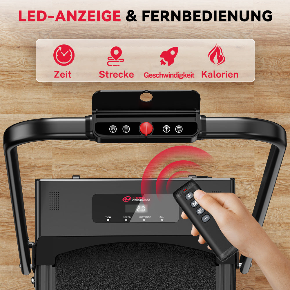 Bieżnia z pilotem. Wyświetlacz pokazuje czas, dystans, prędkość i kalorie. Ręka trzyma pilota z przyciskami plus, minus.