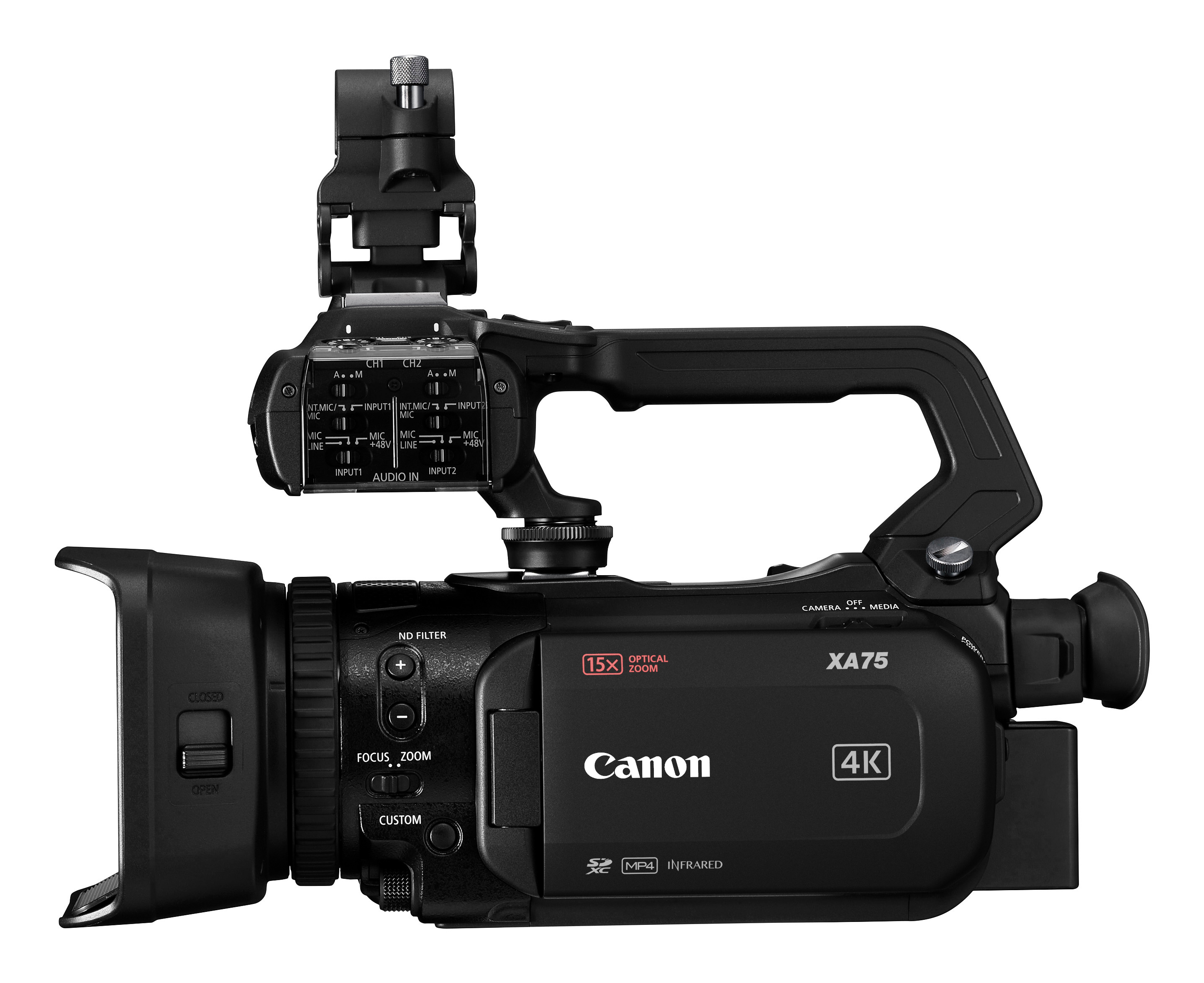 Schwarze Canon XA75 4K-Camcorder. Merkmale: Objektiv, Griff und diverse Steuertasten. Der Hintergrund ist weiß.