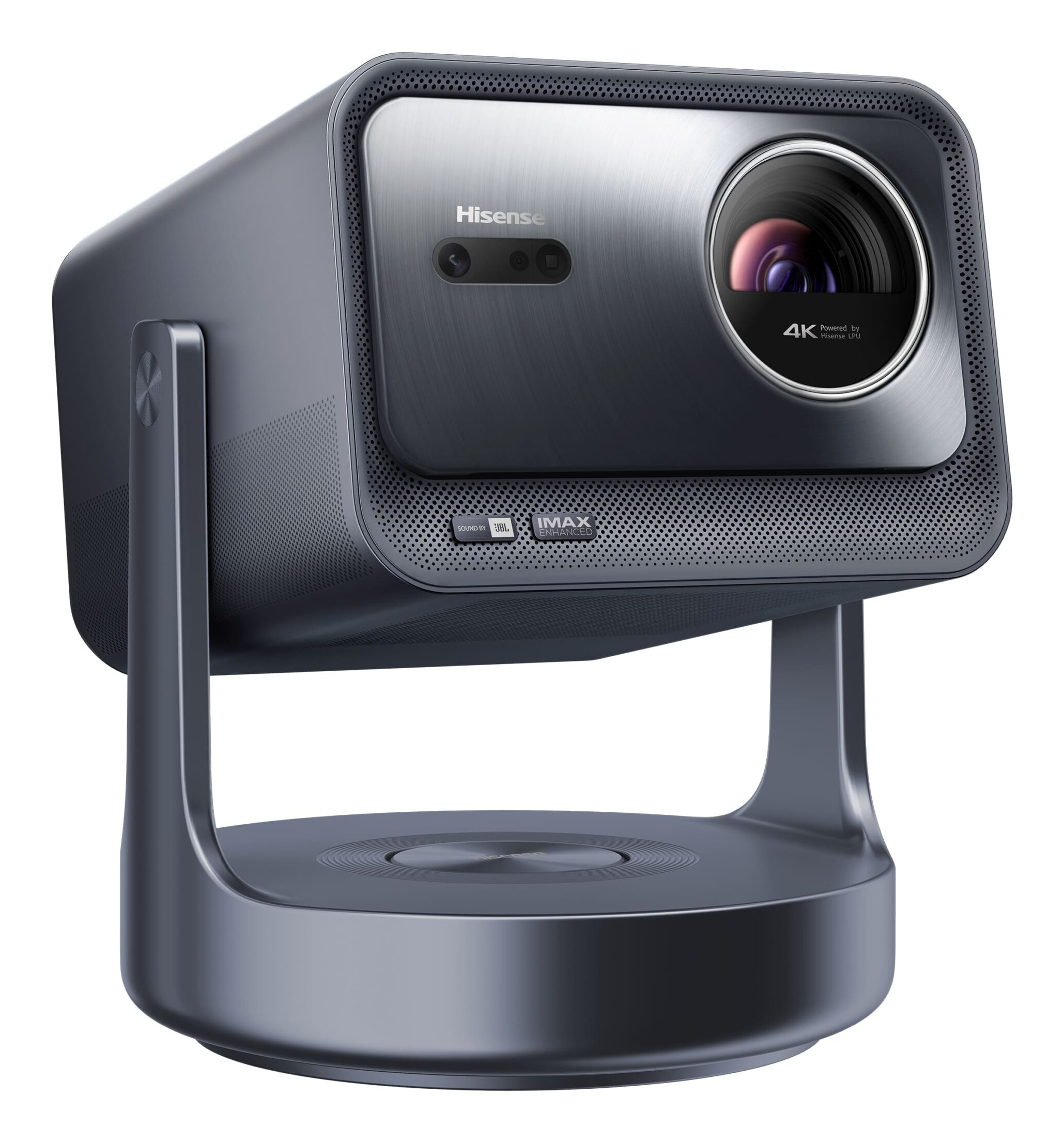 Un projecteur Hisense gris foncé avec une grande lentille. Il a un design arrondi et repose sur un support incurvé.